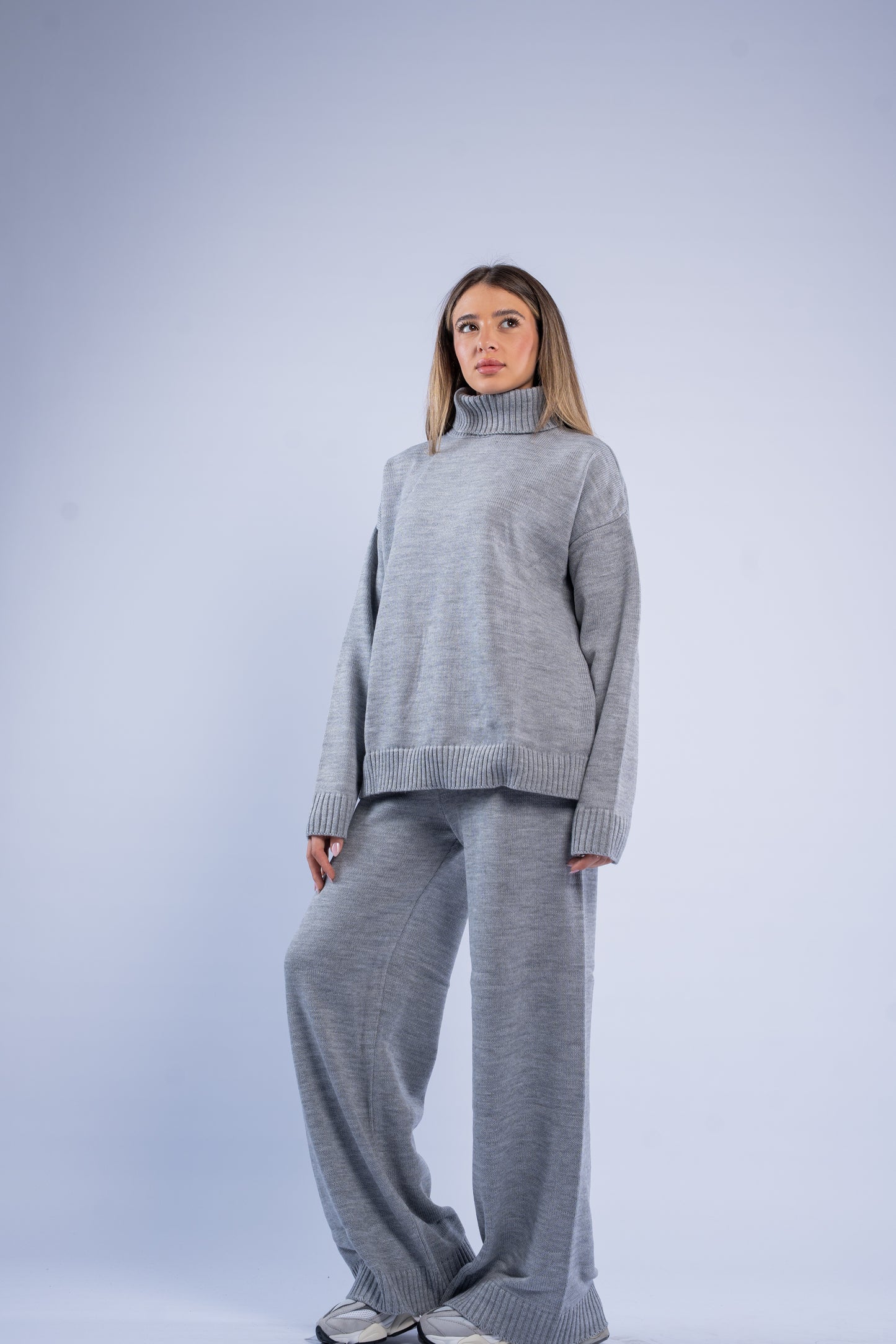 Turtle neck knit set