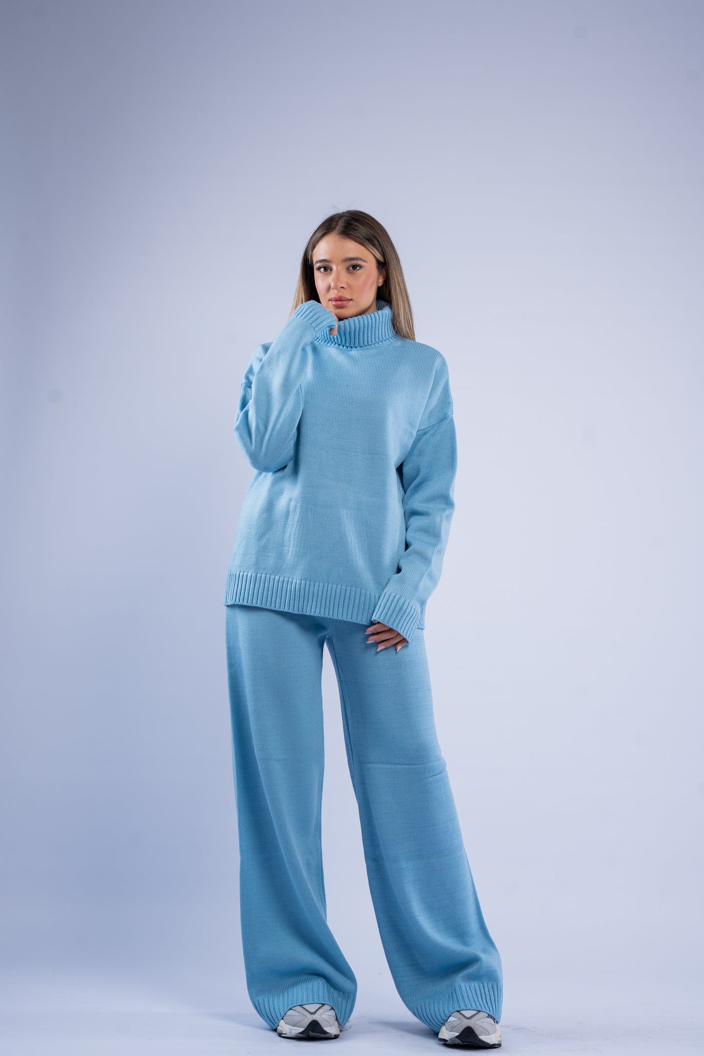 Turtle neck knit set