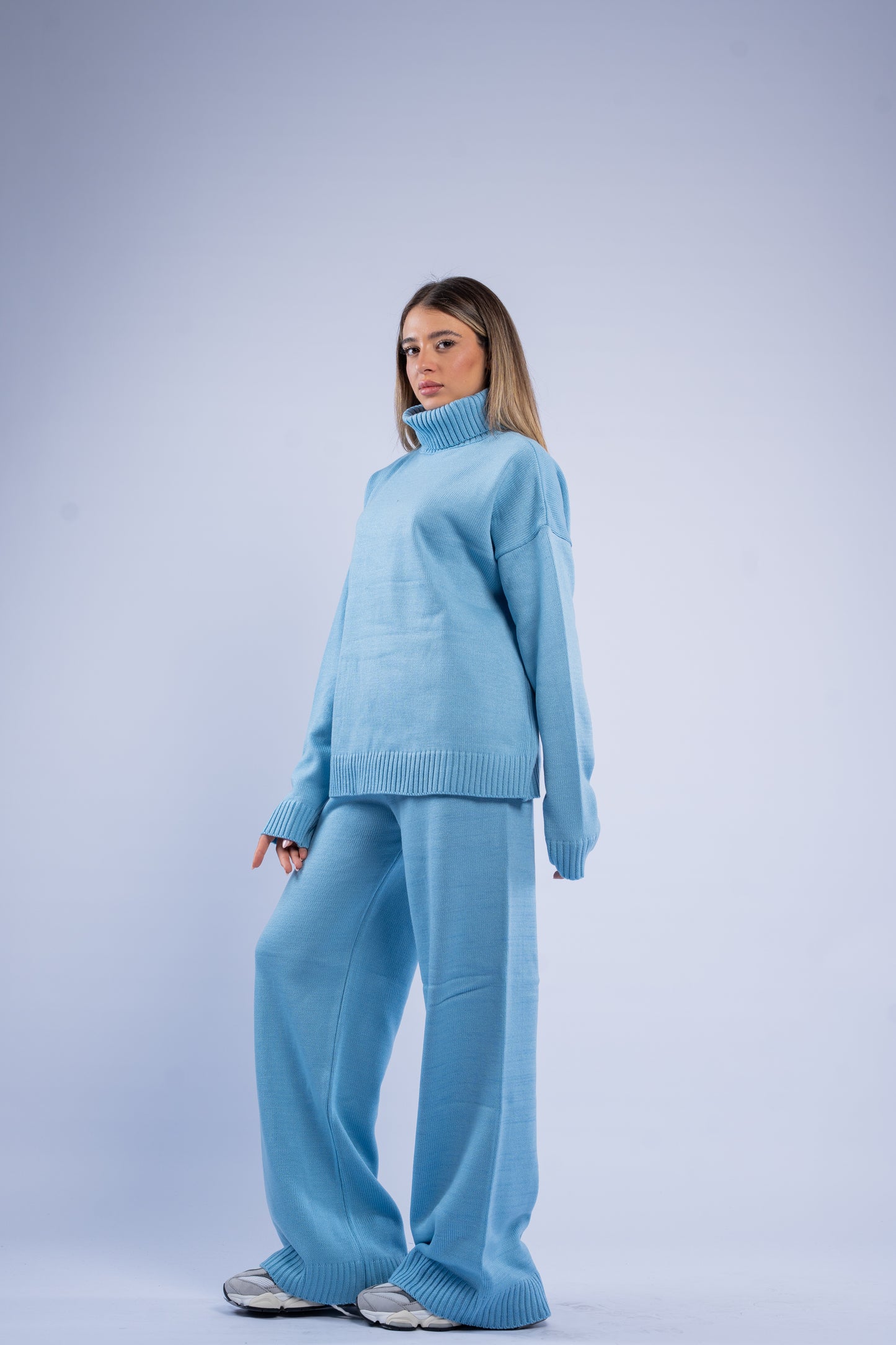 Turtle neck knit set