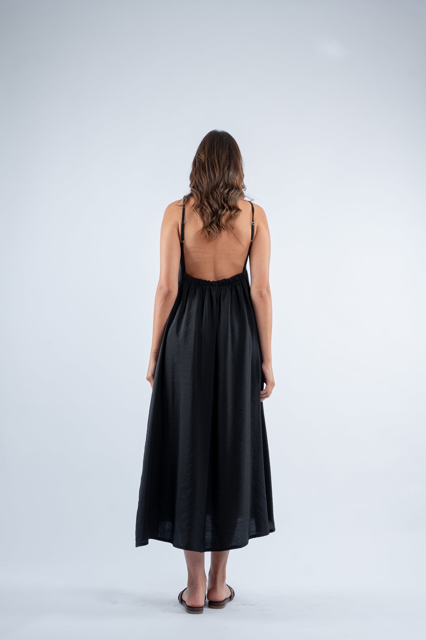 Backless dress