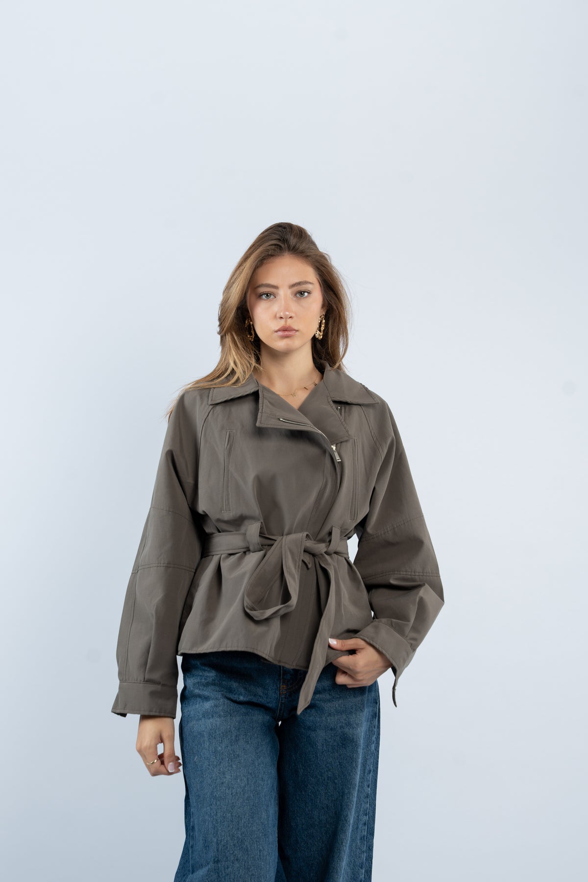 The asymmetric trench