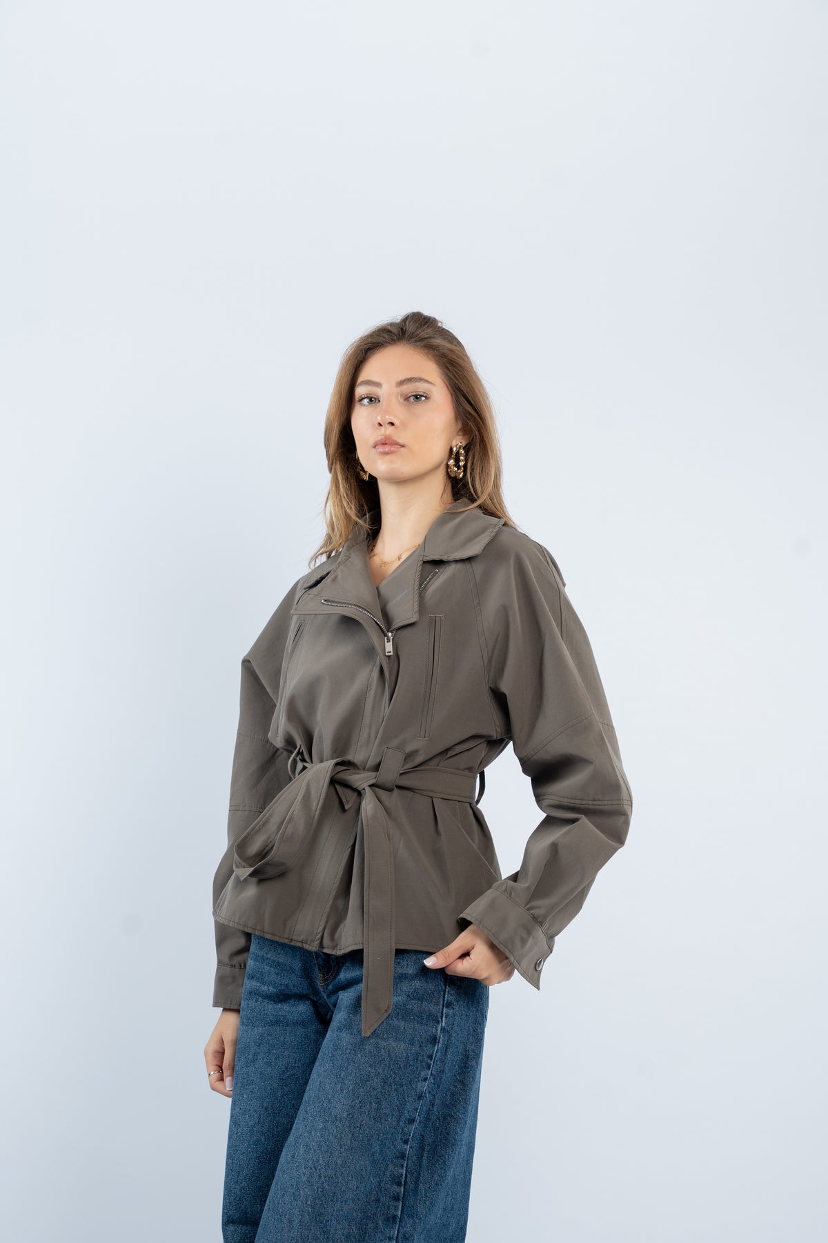 The asymmetric trench