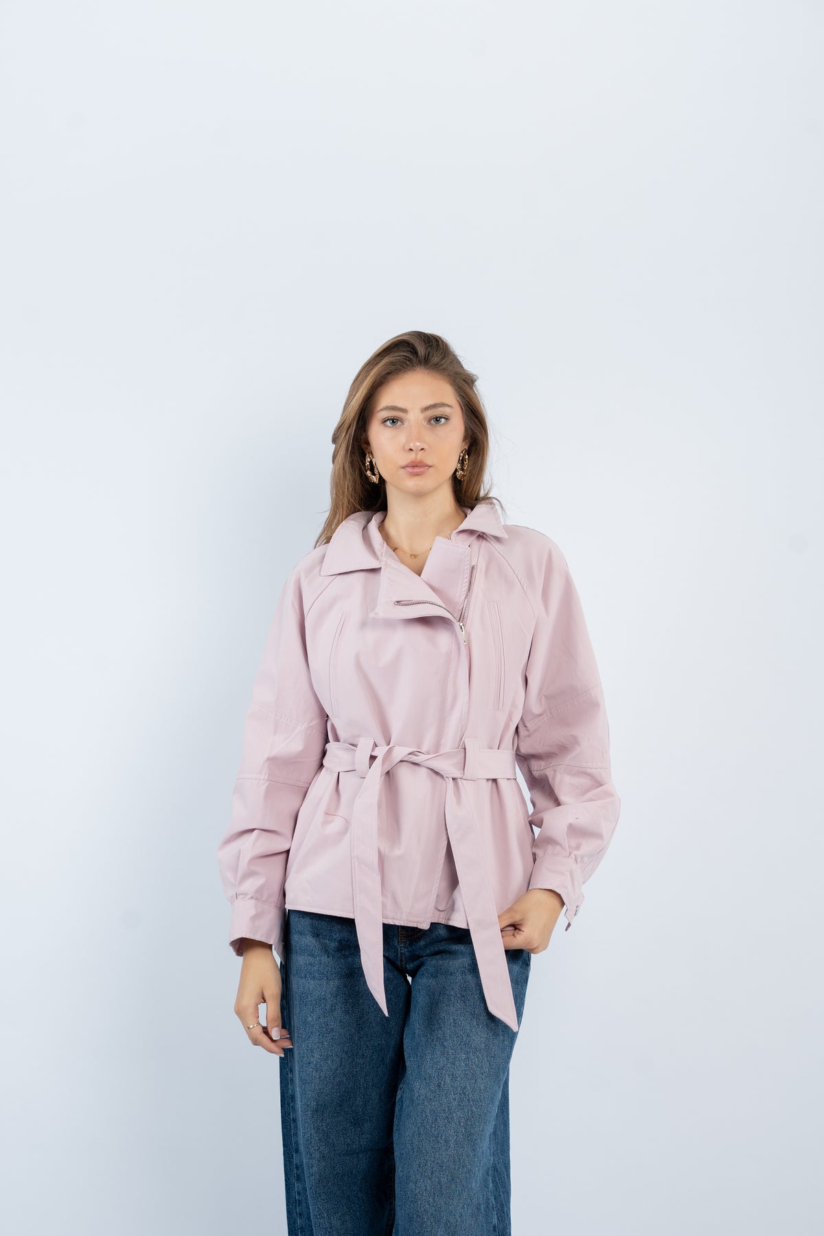 The asymmetric trench