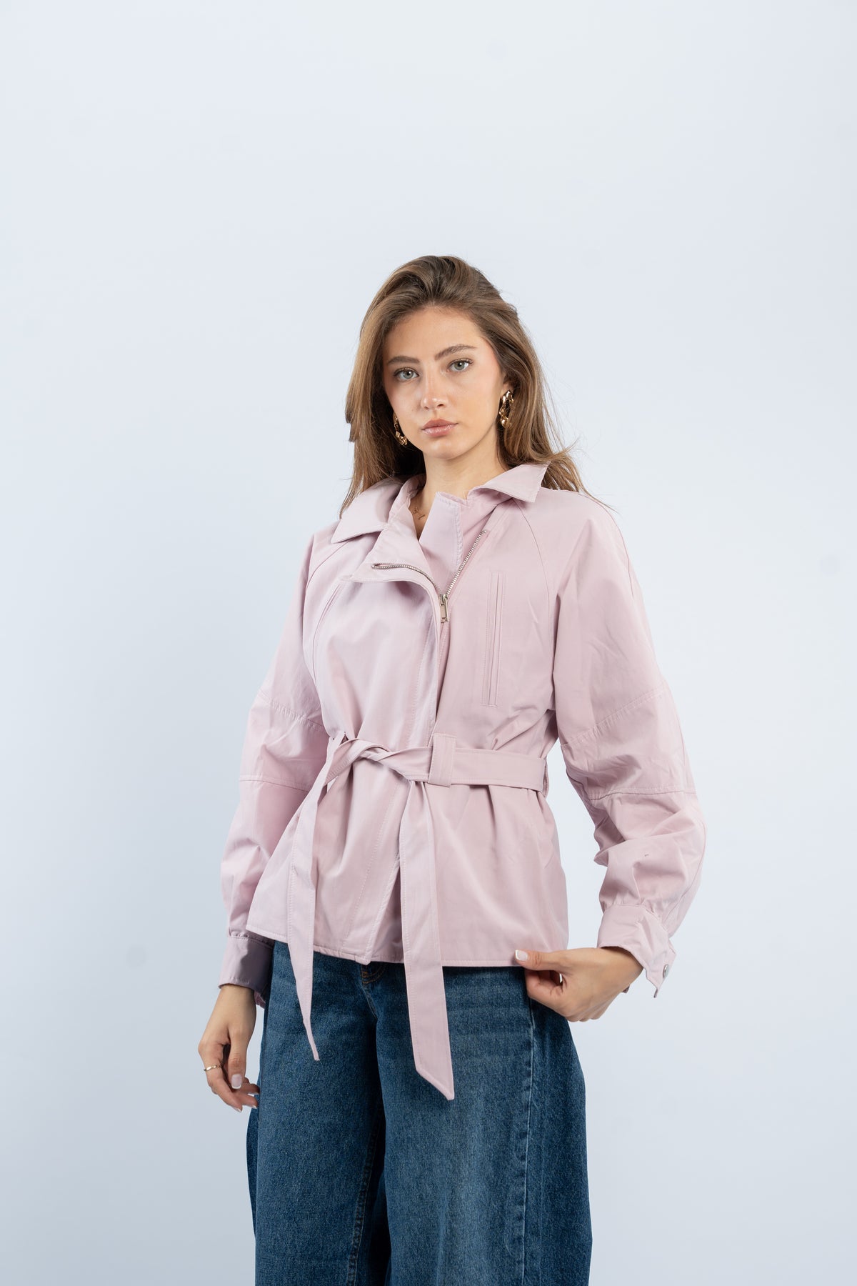 The asymmetric trench