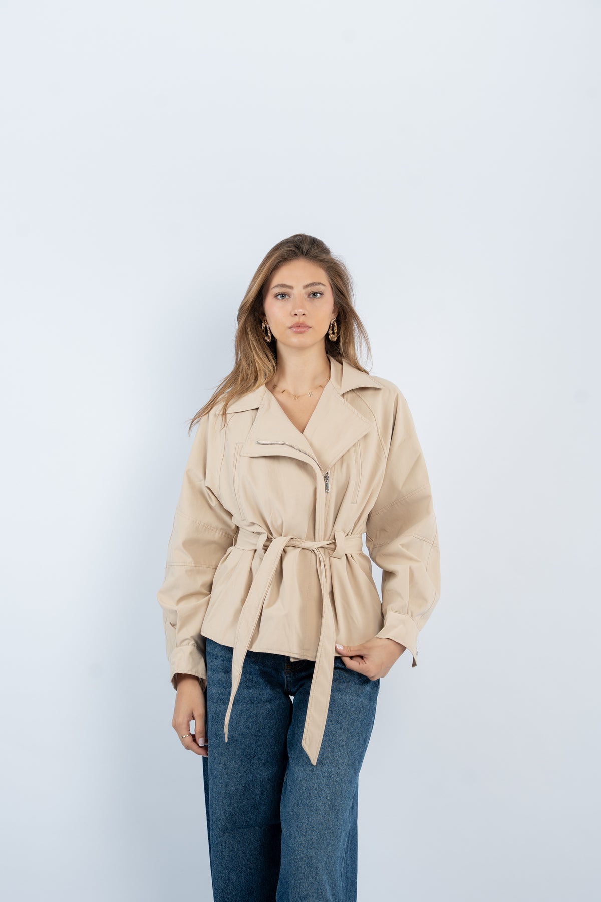 The asymmetric trench