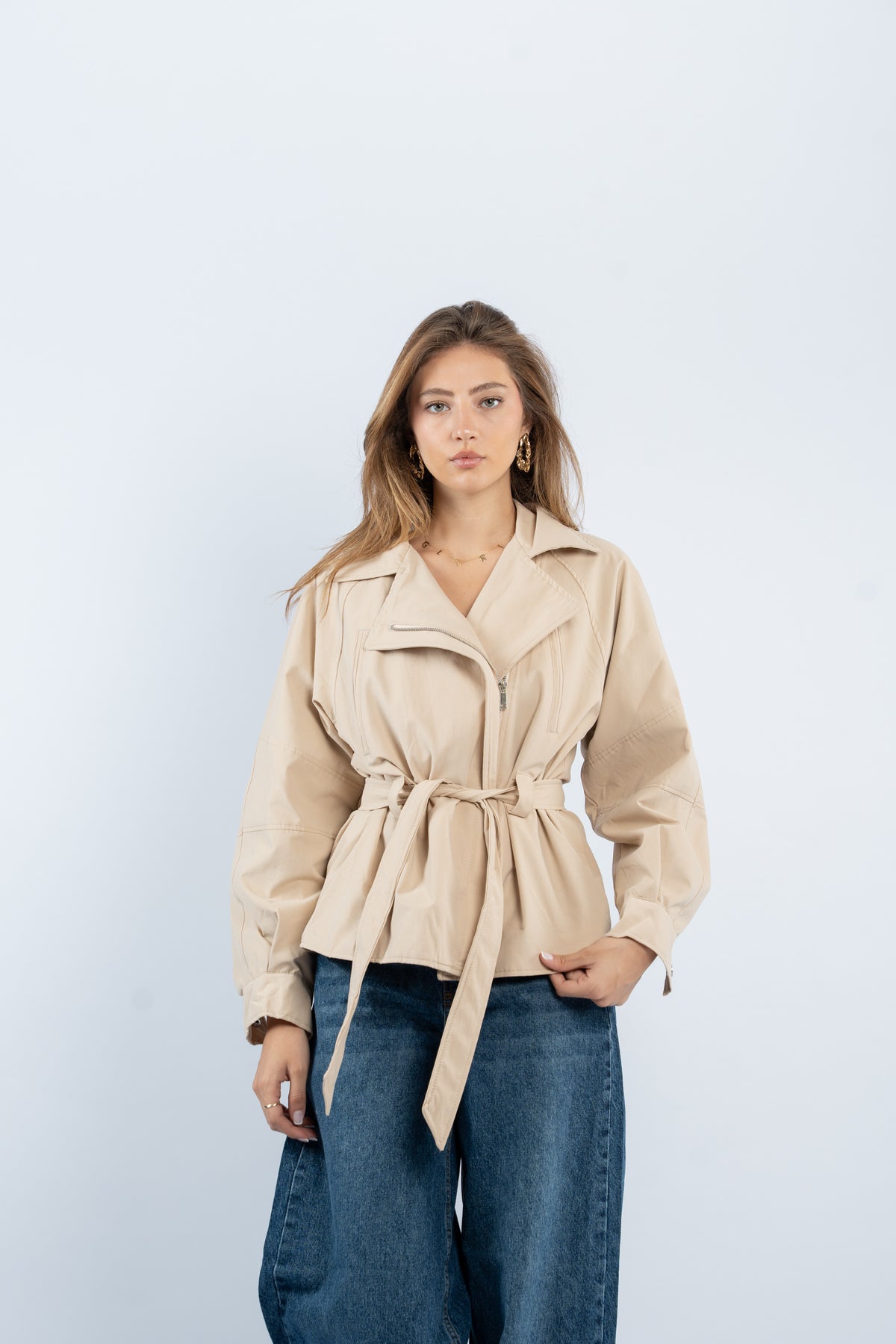 The asymmetric trench