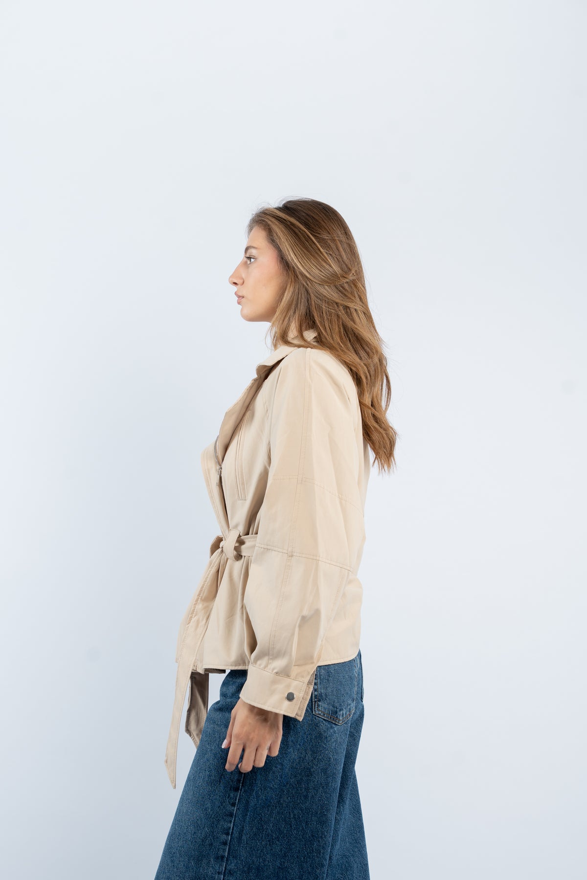 The asymmetric trench