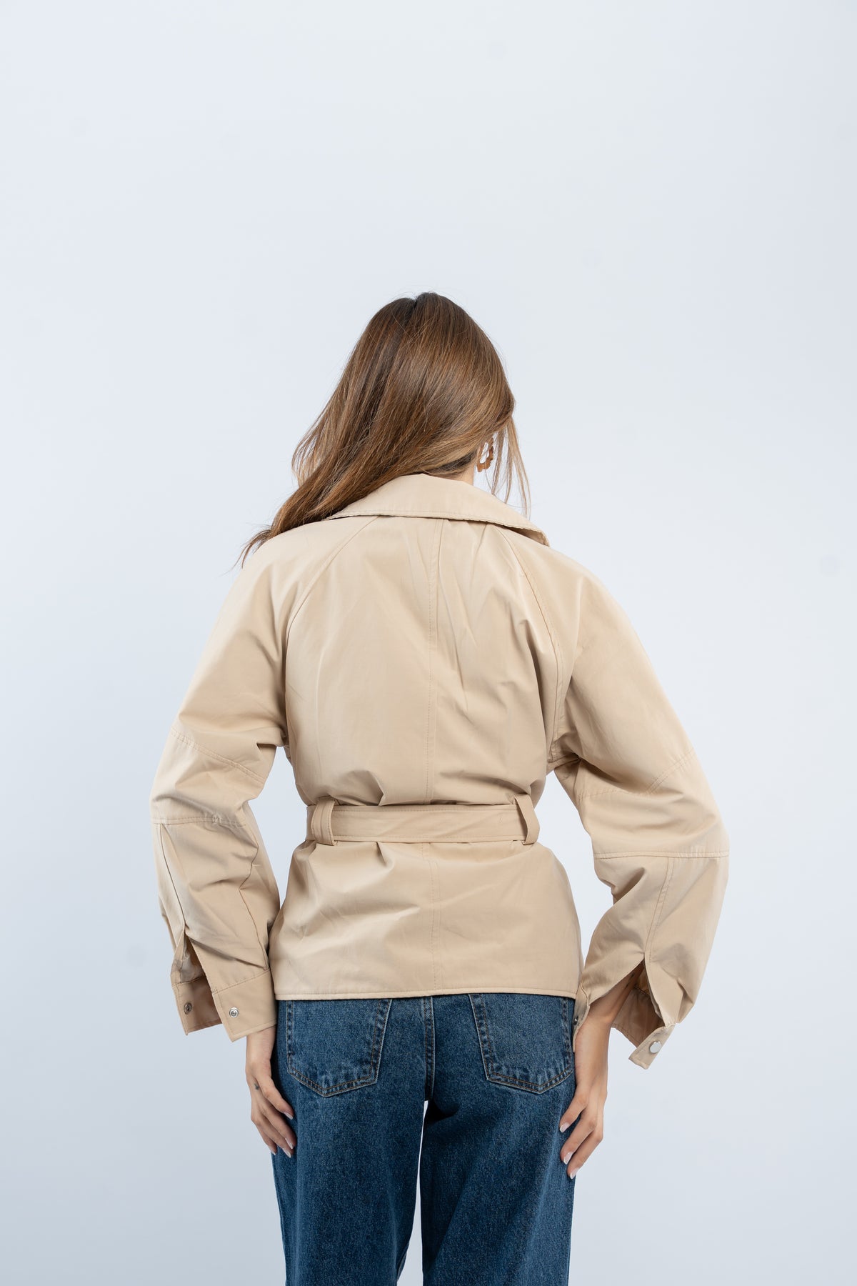 The asymmetric trench