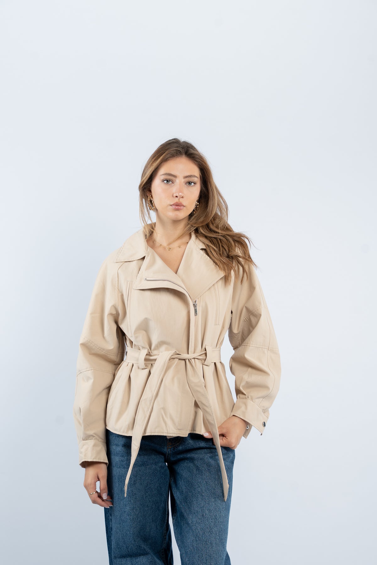 The asymmetric trench