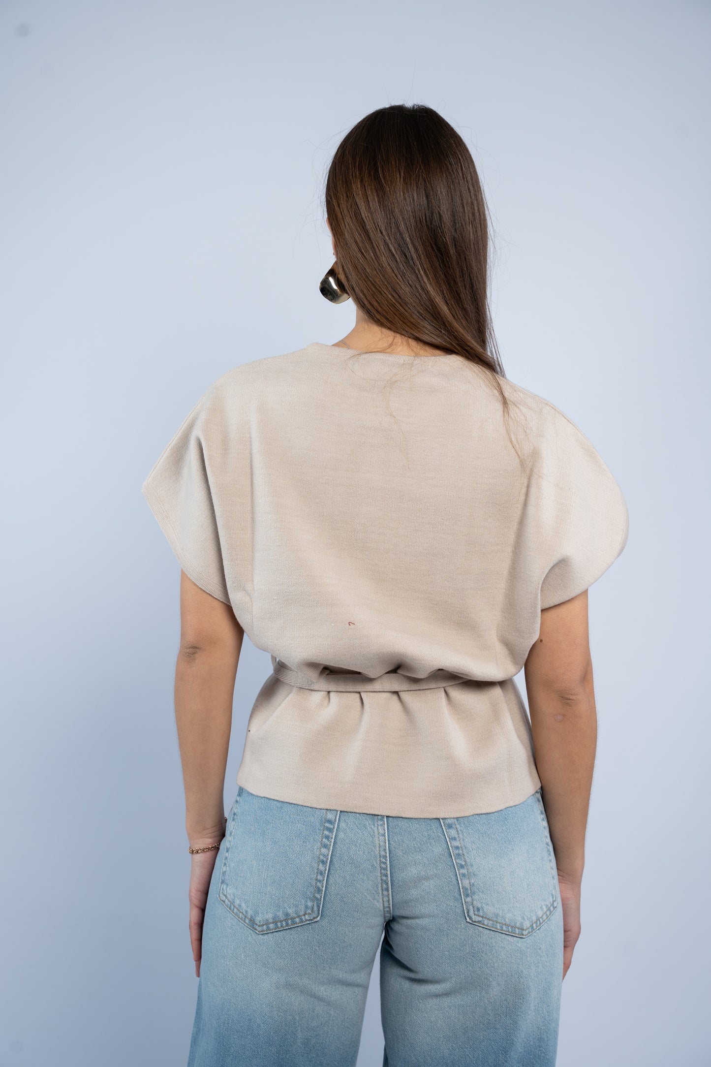 Belted wool top