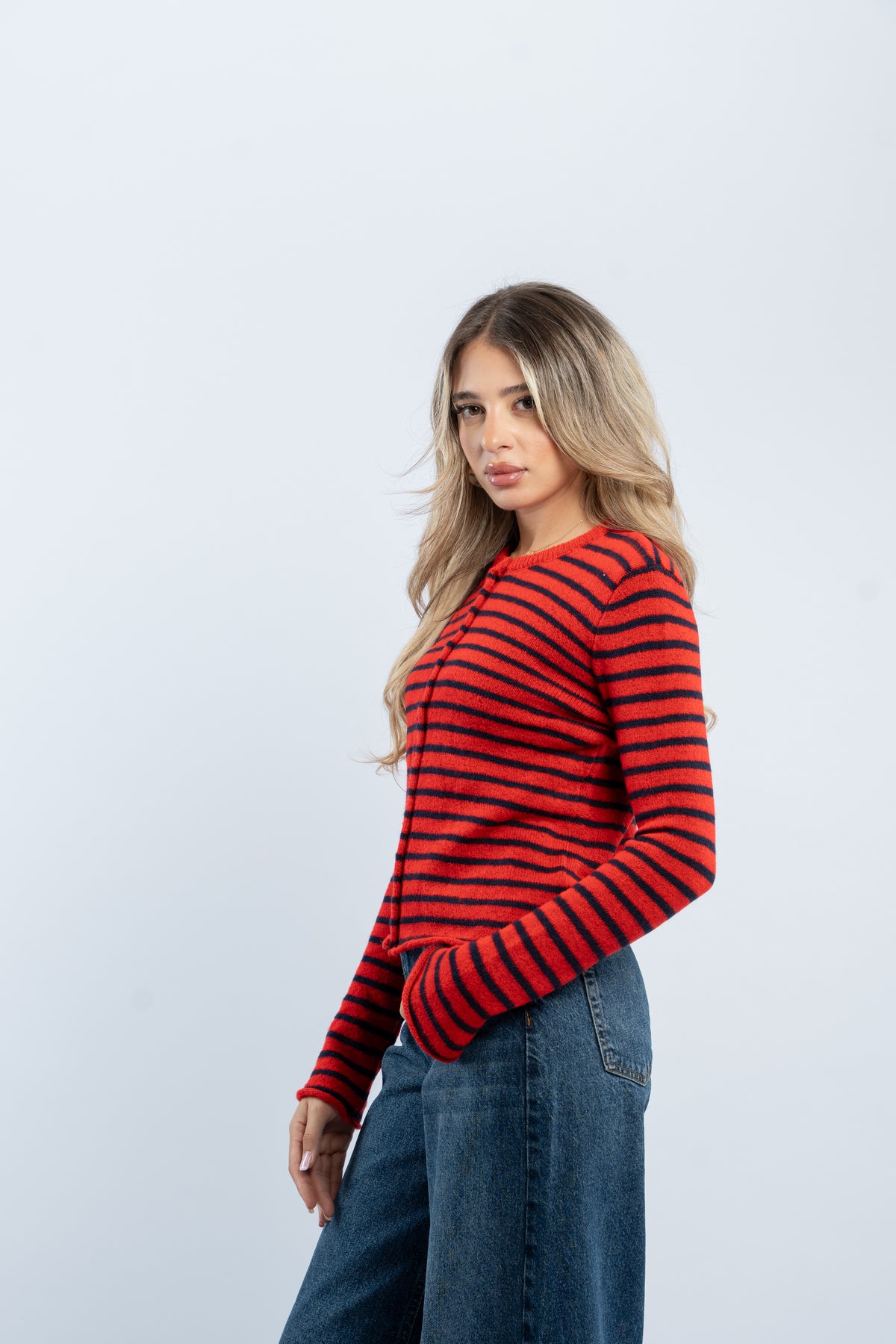 Buttoned knit cardigan