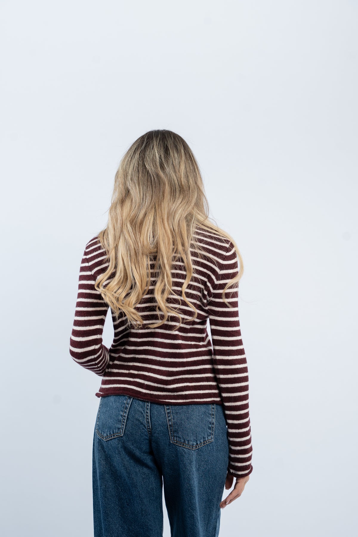Buttoned knit cardigan