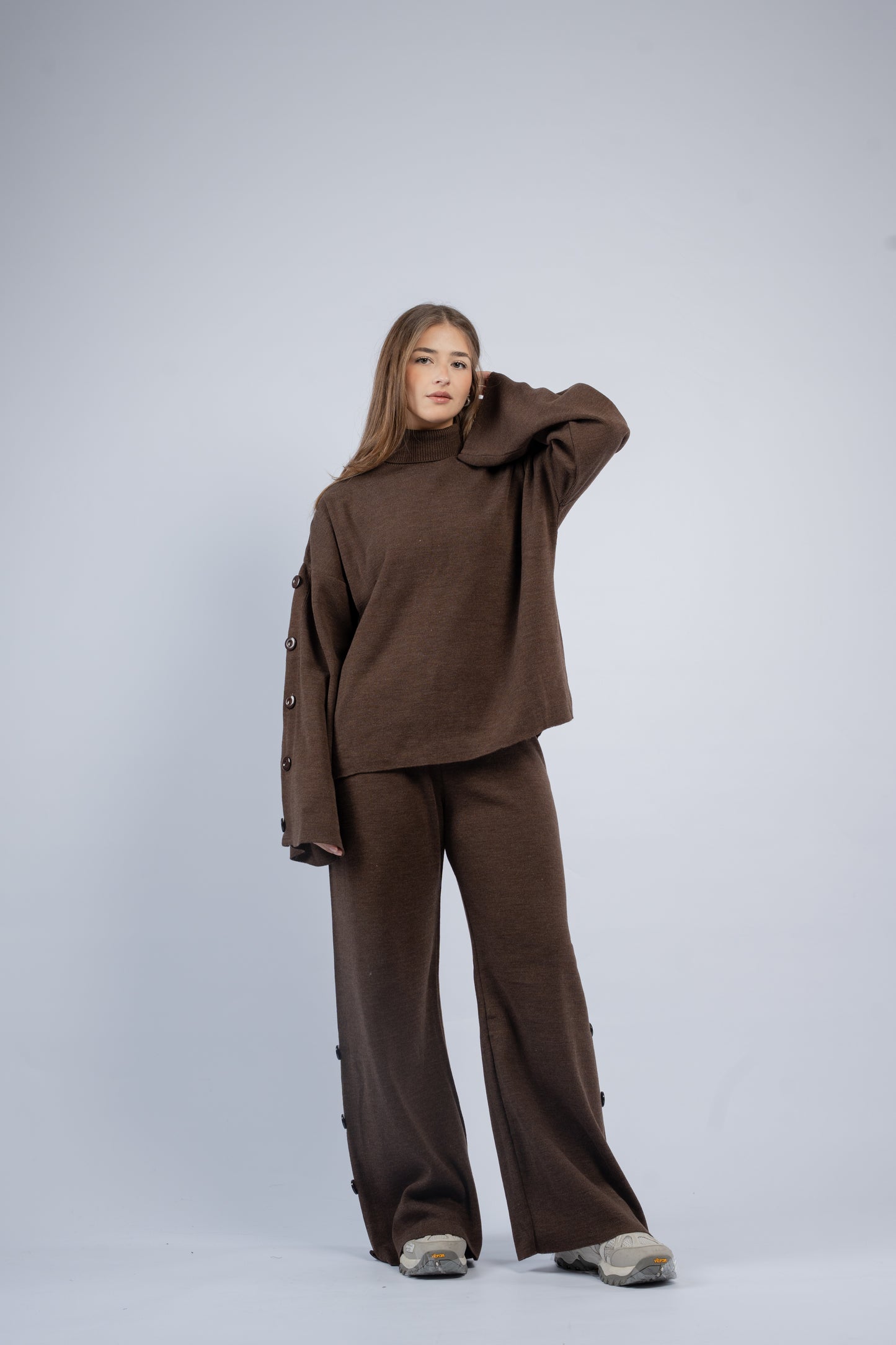 All-button wool set