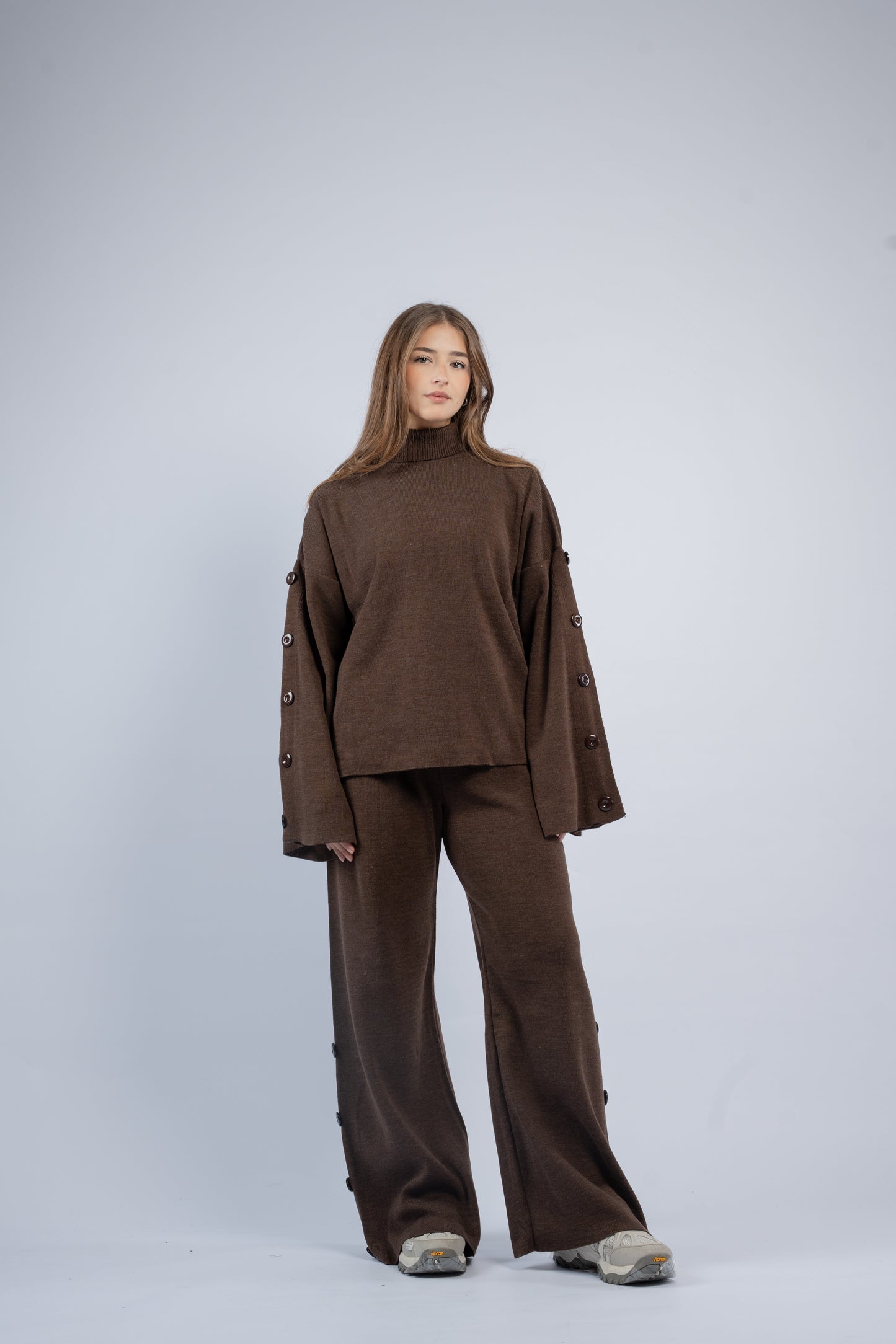 All-button wool set