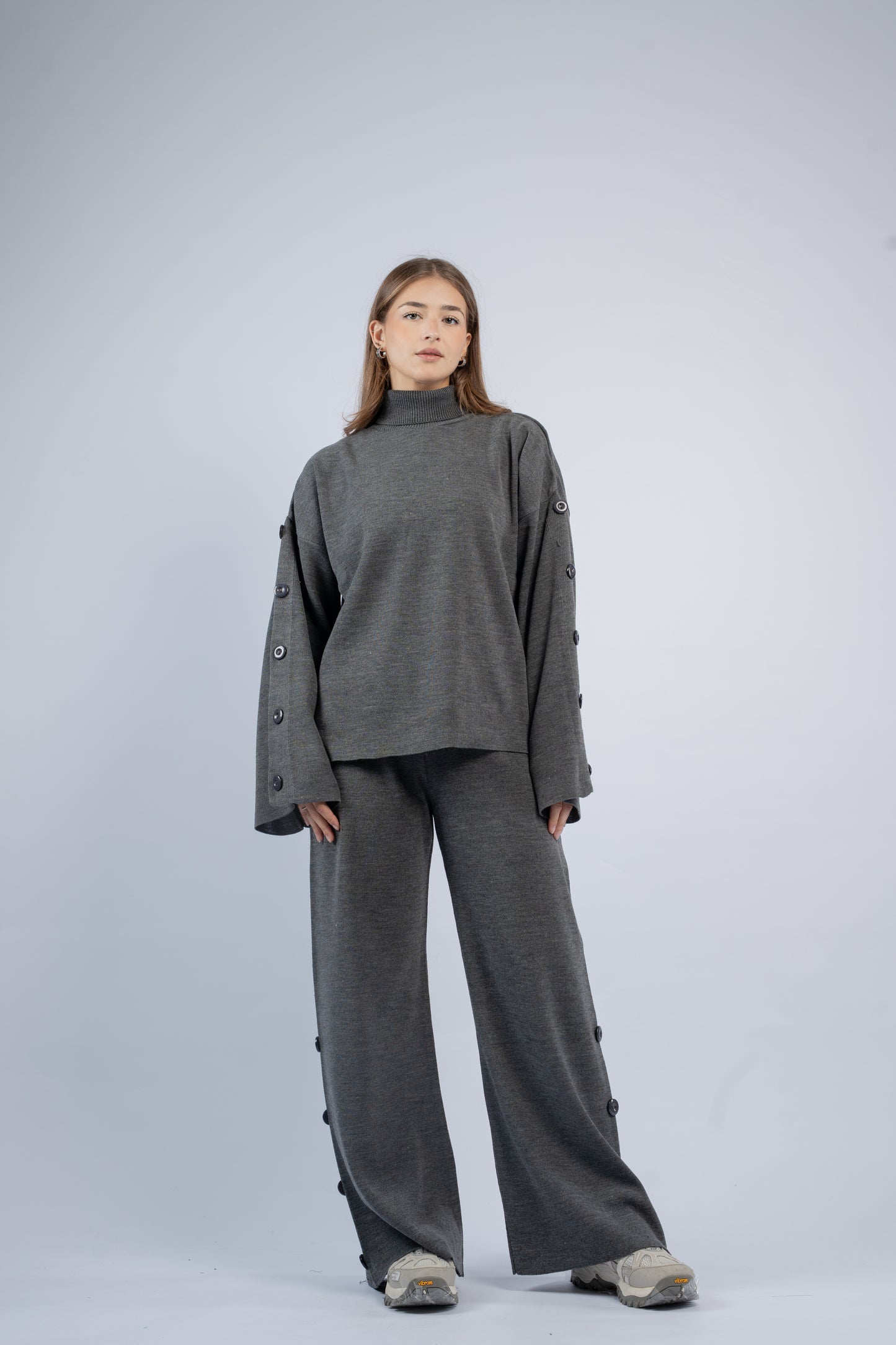 All-button wool set