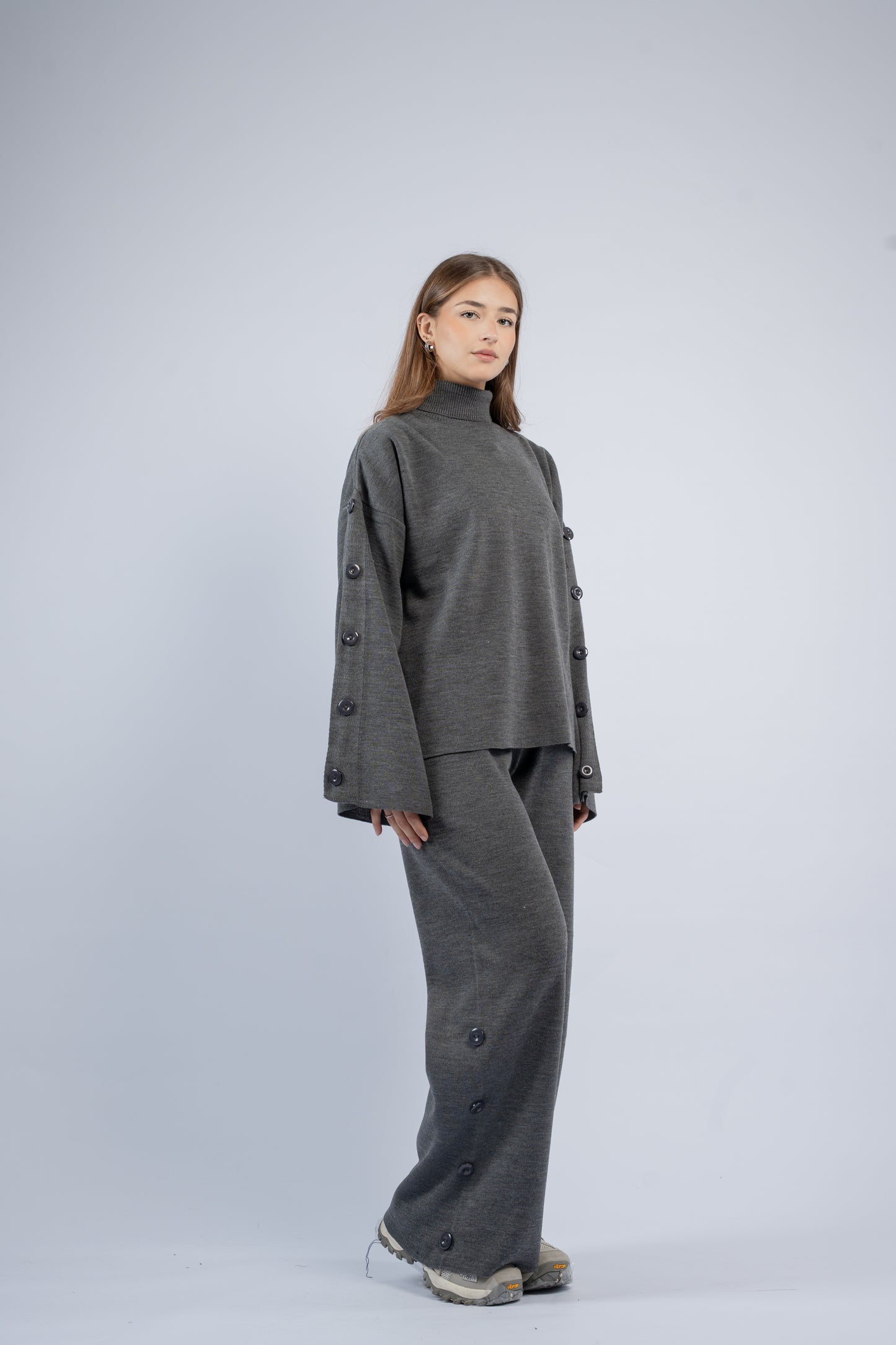All-button wool set