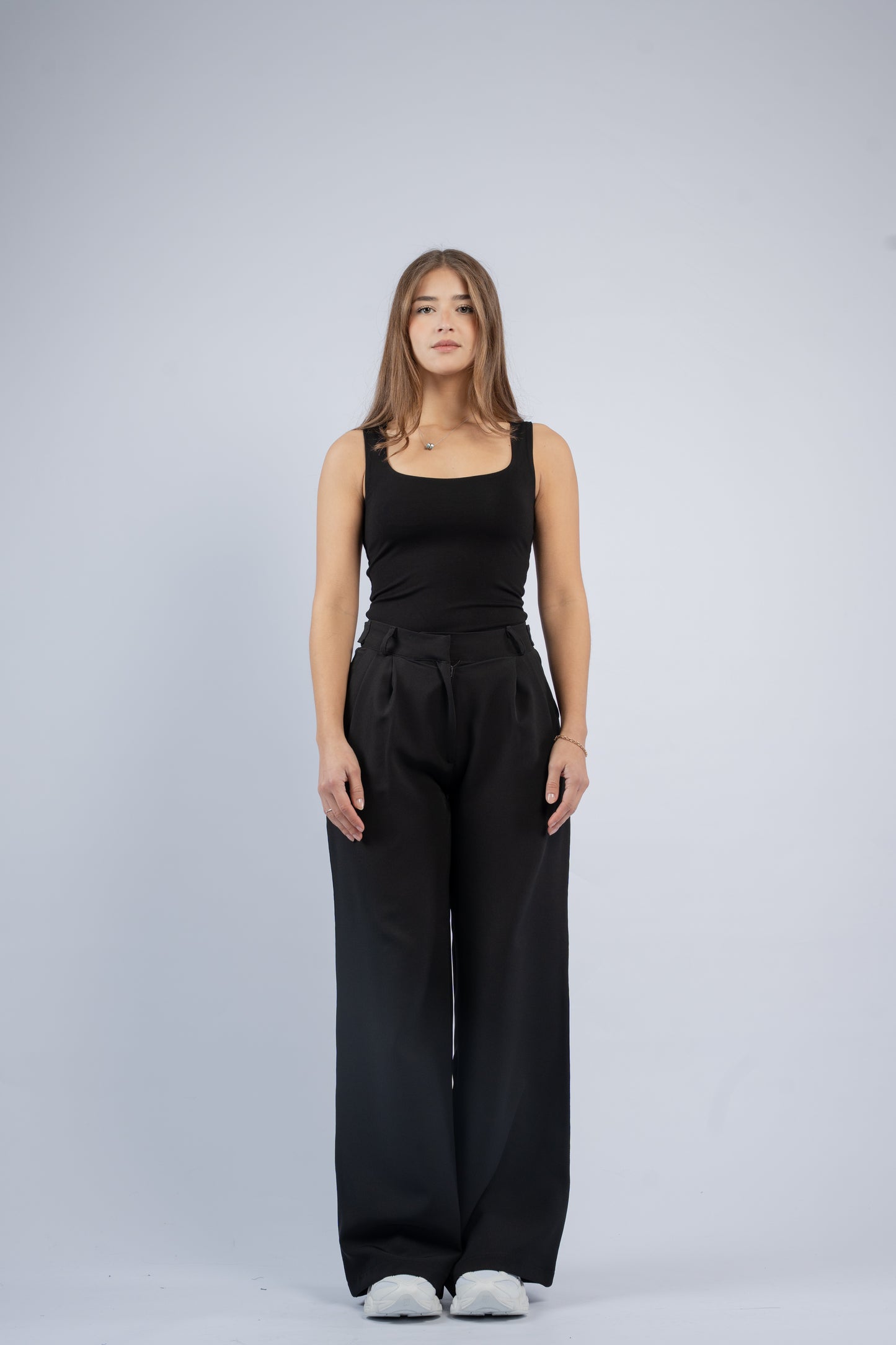 Low waist trousers