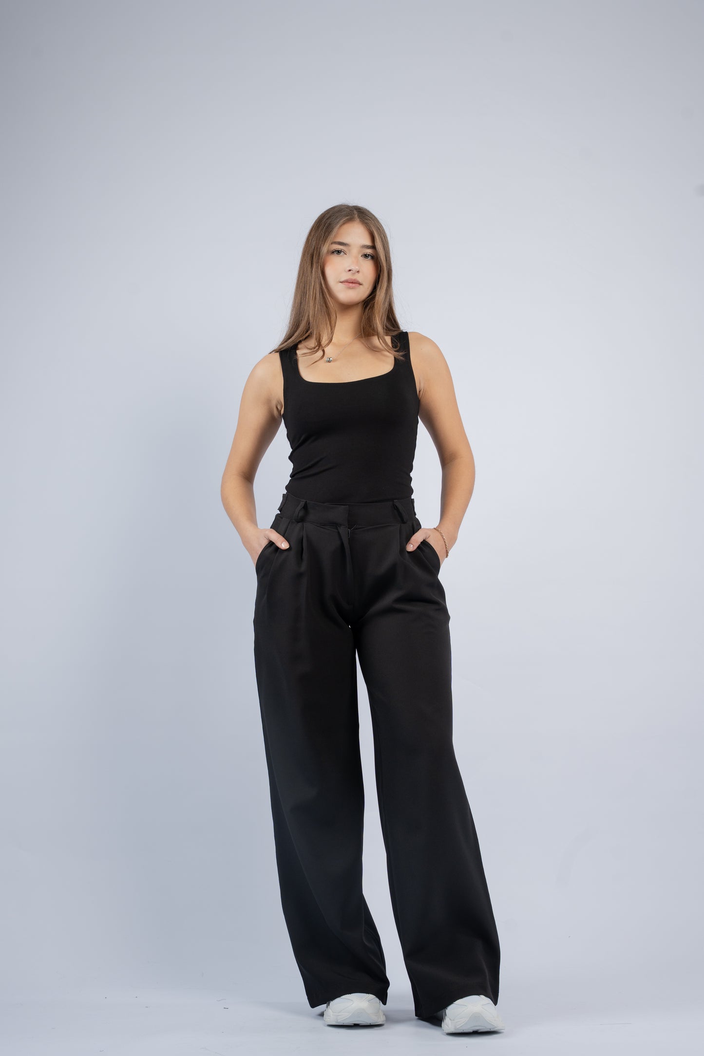 Low waist trousers