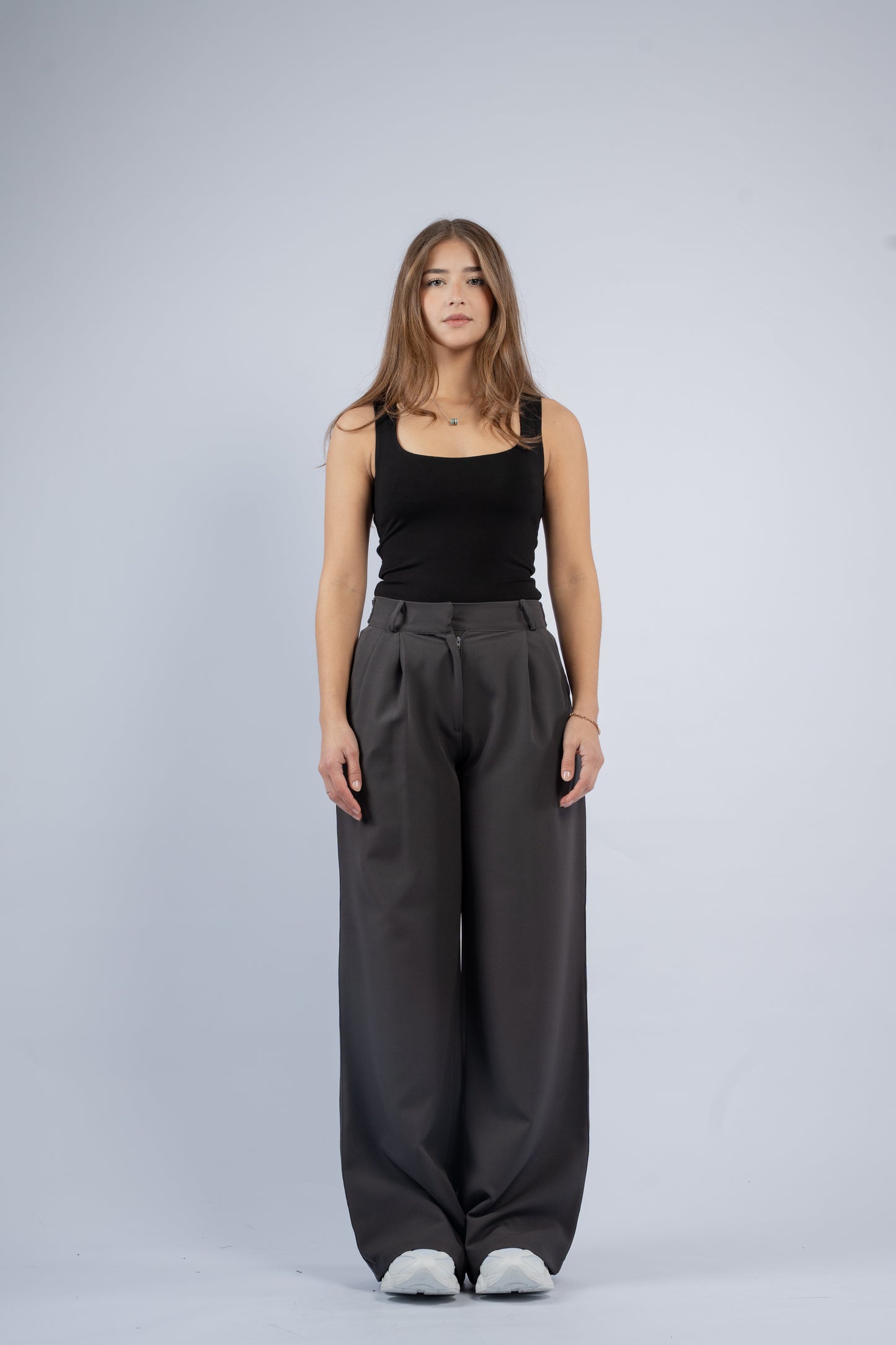 Low waist trousers