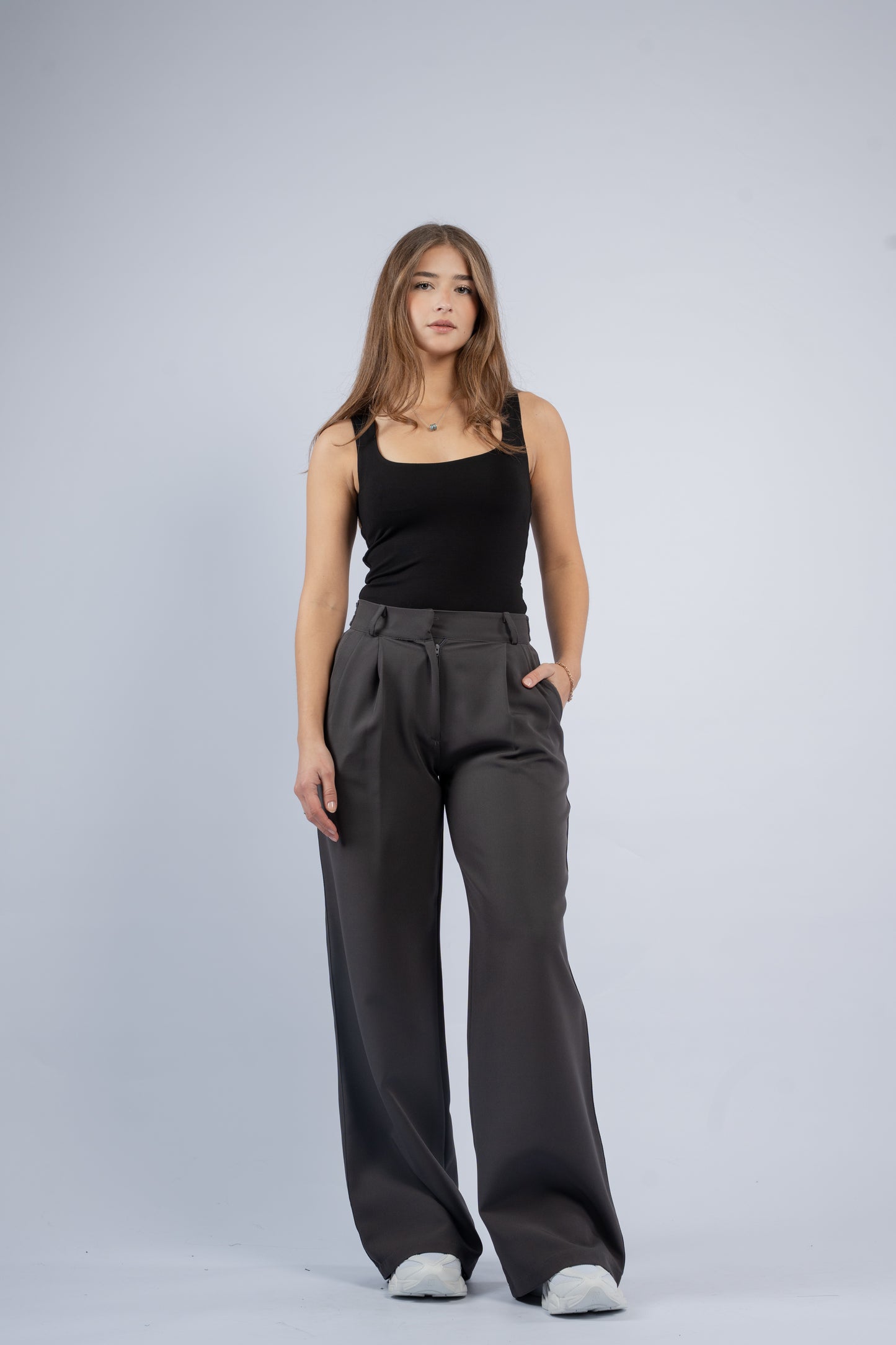 Low waist trousers