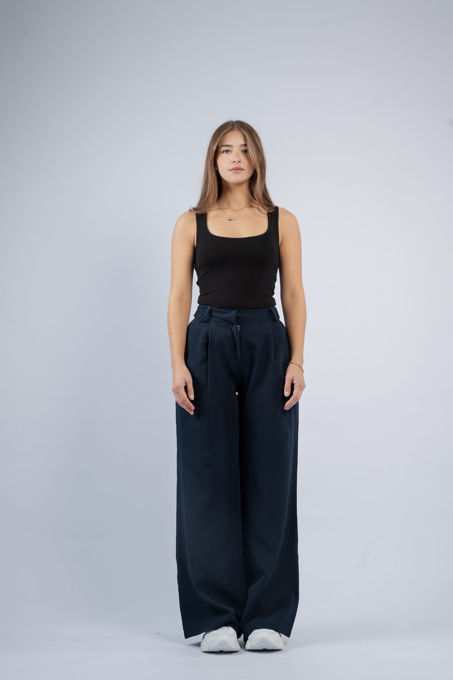 Low waist trousers