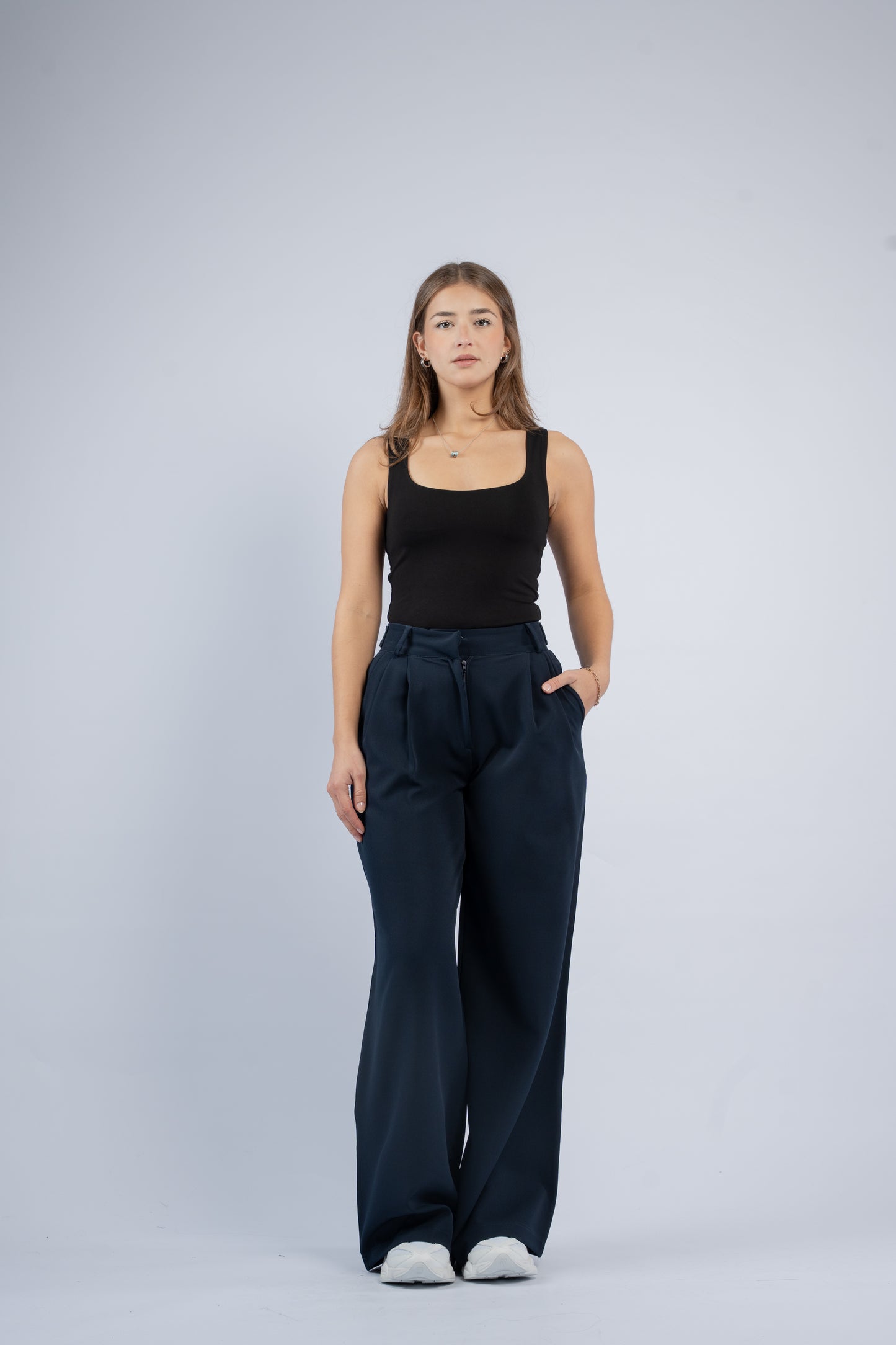 Low waist trousers