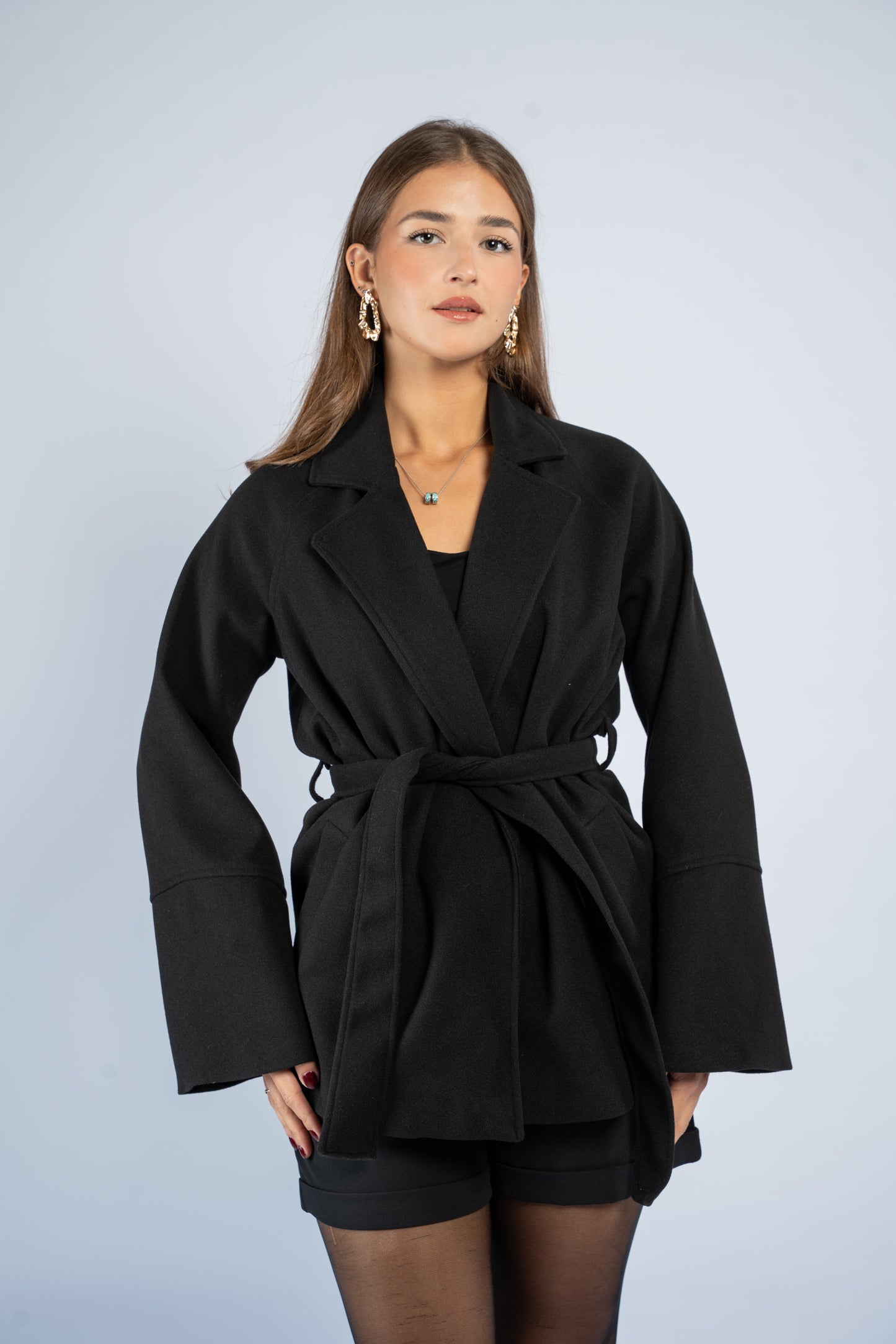 Belted short manteau