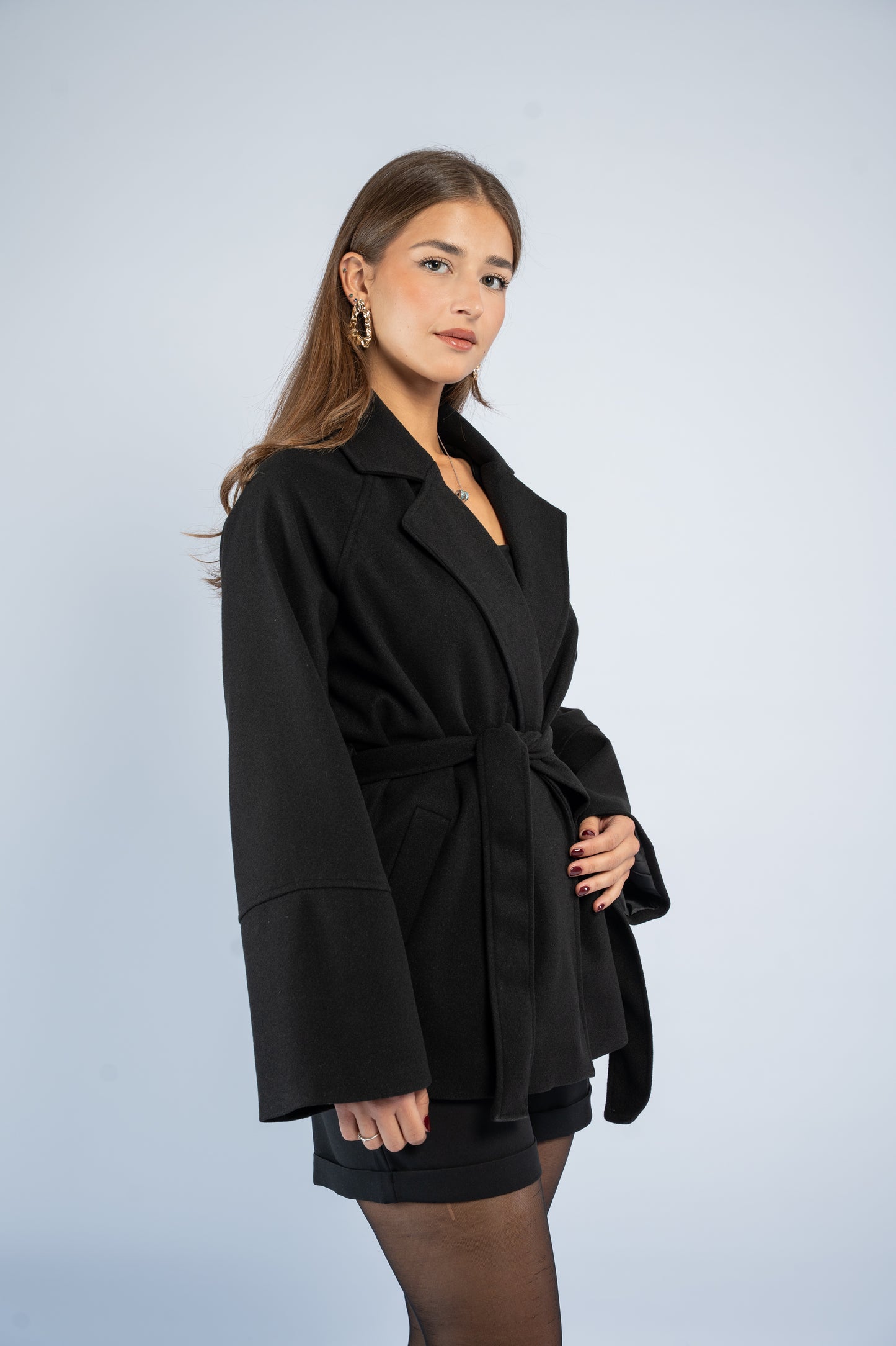 Belted short manteau