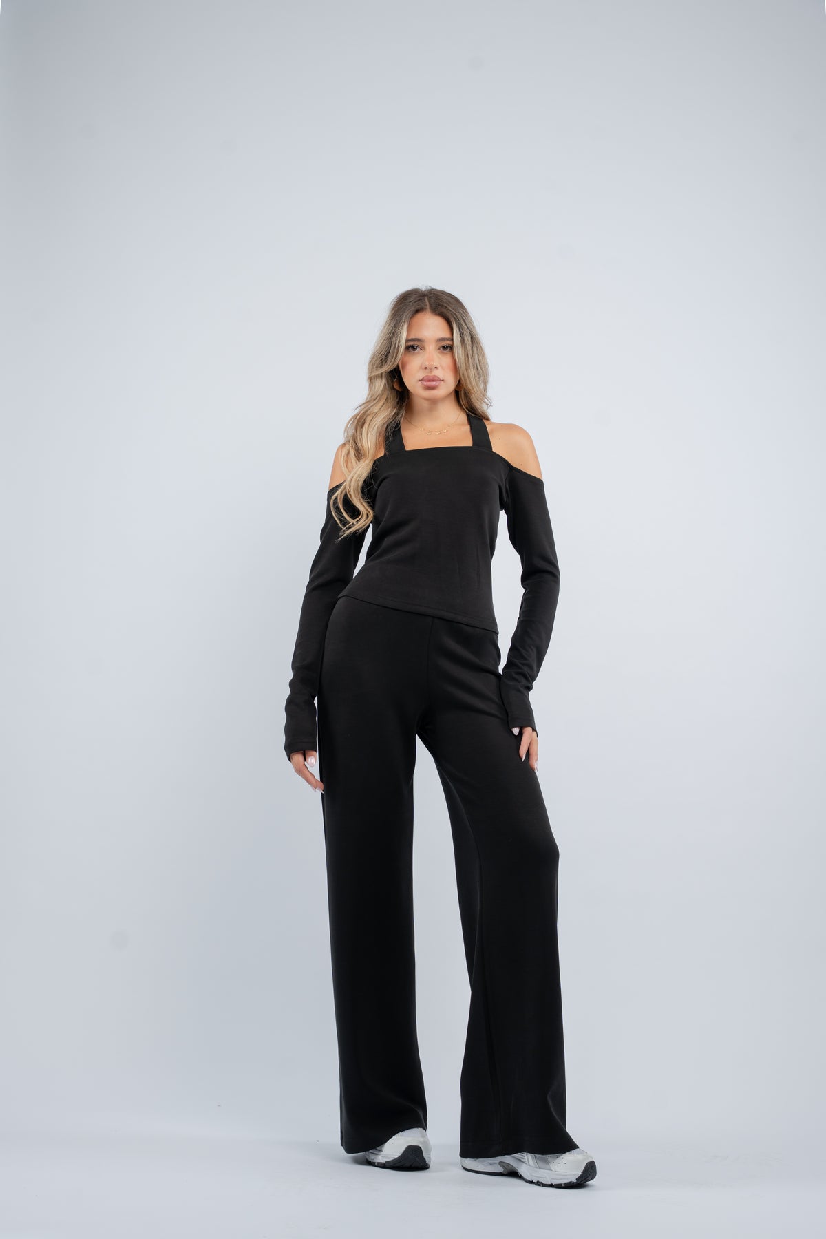 Halter- tie modal set