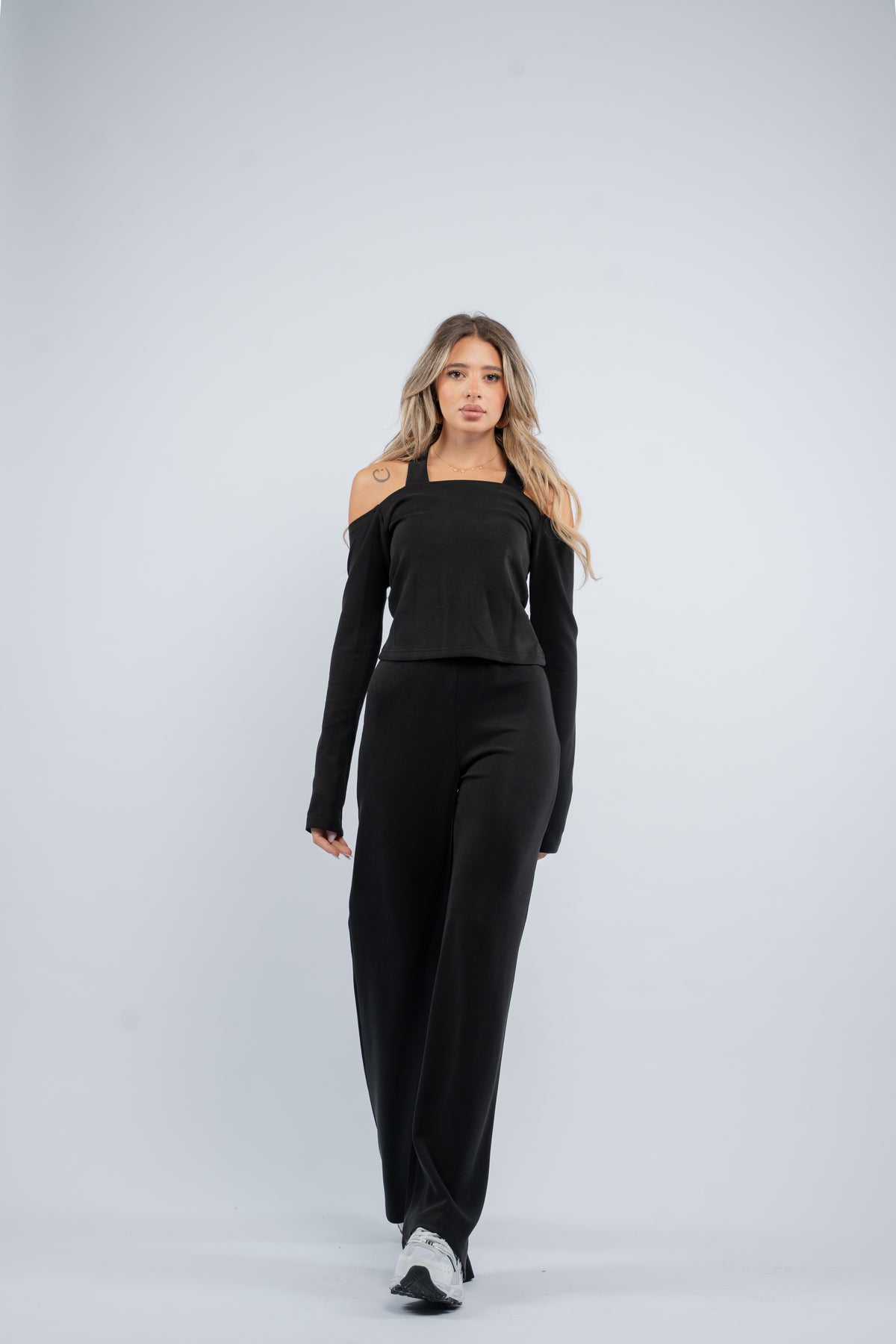 Halter- tie modal set