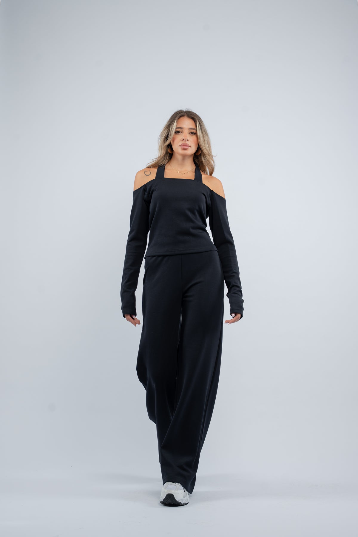 Halter- tie modal set