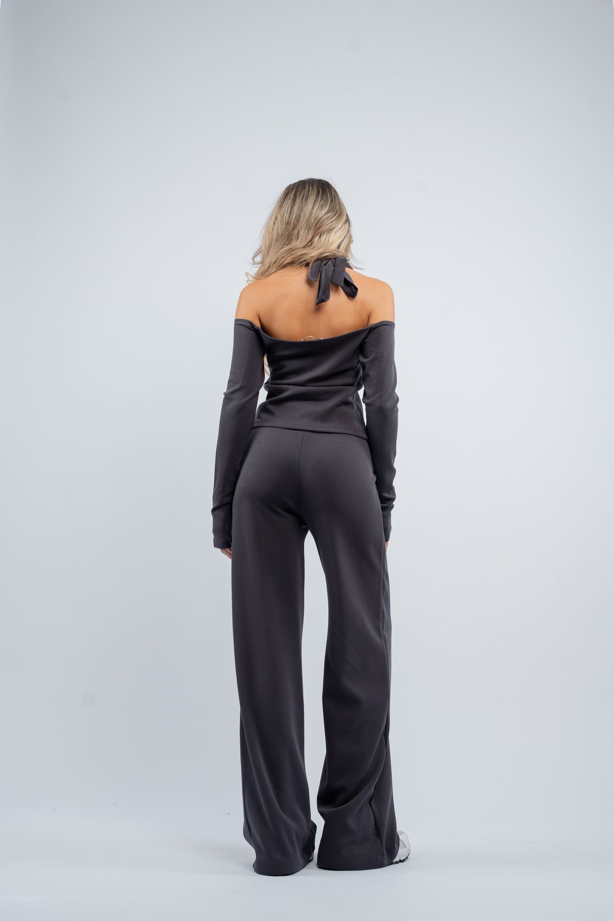 Halter- tie modal set
