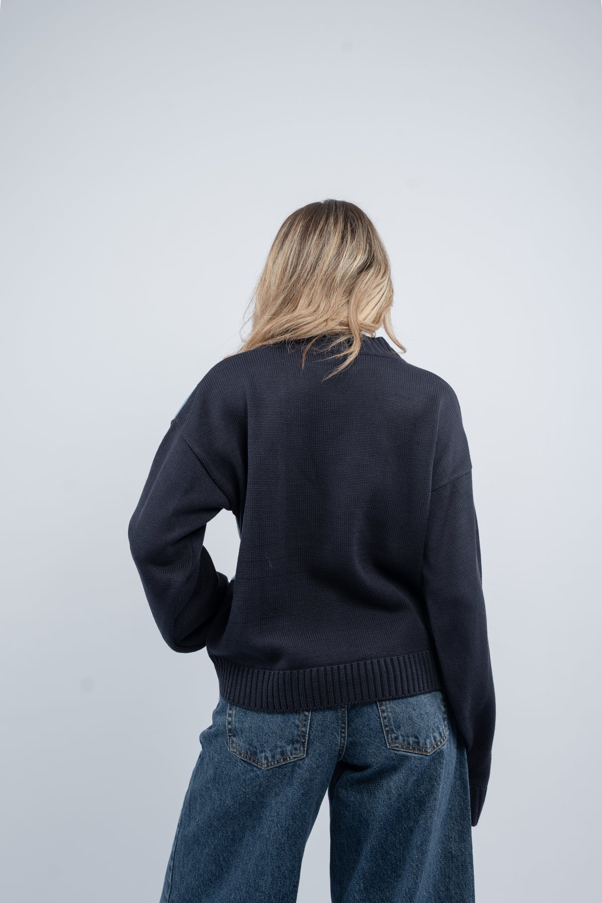 Diagonal wool top