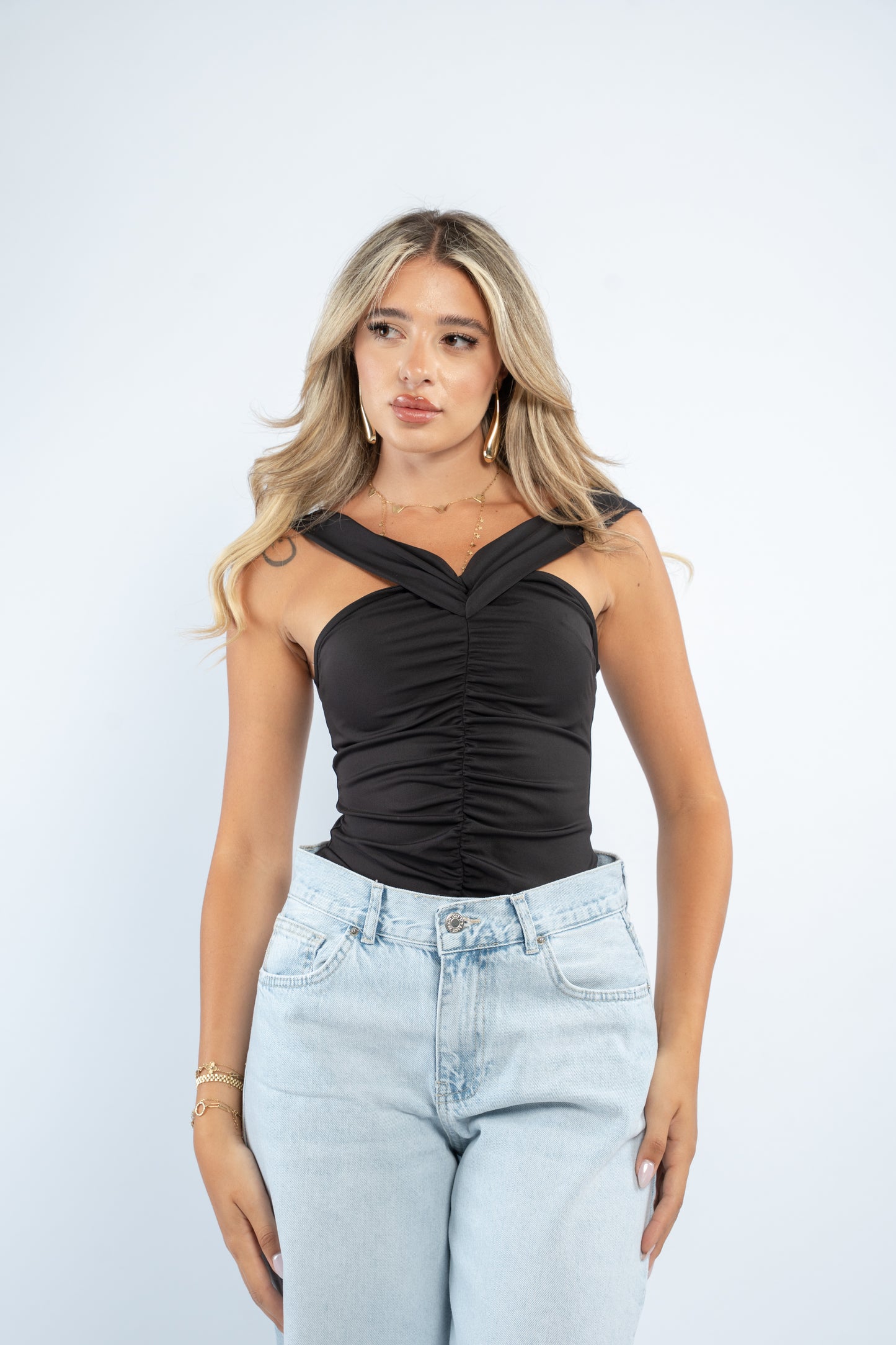 Cross strap top