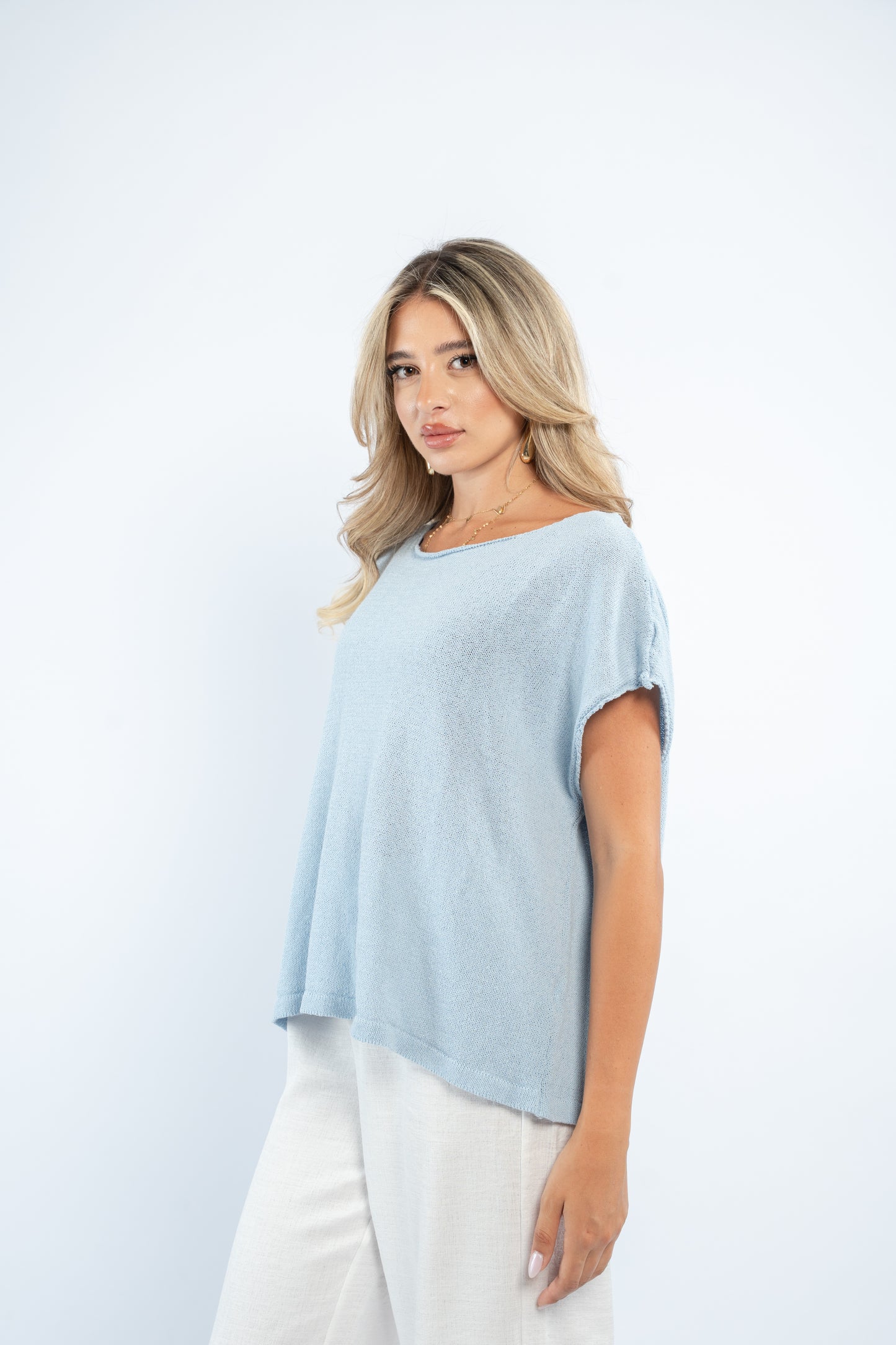 Sleeveless crochet top