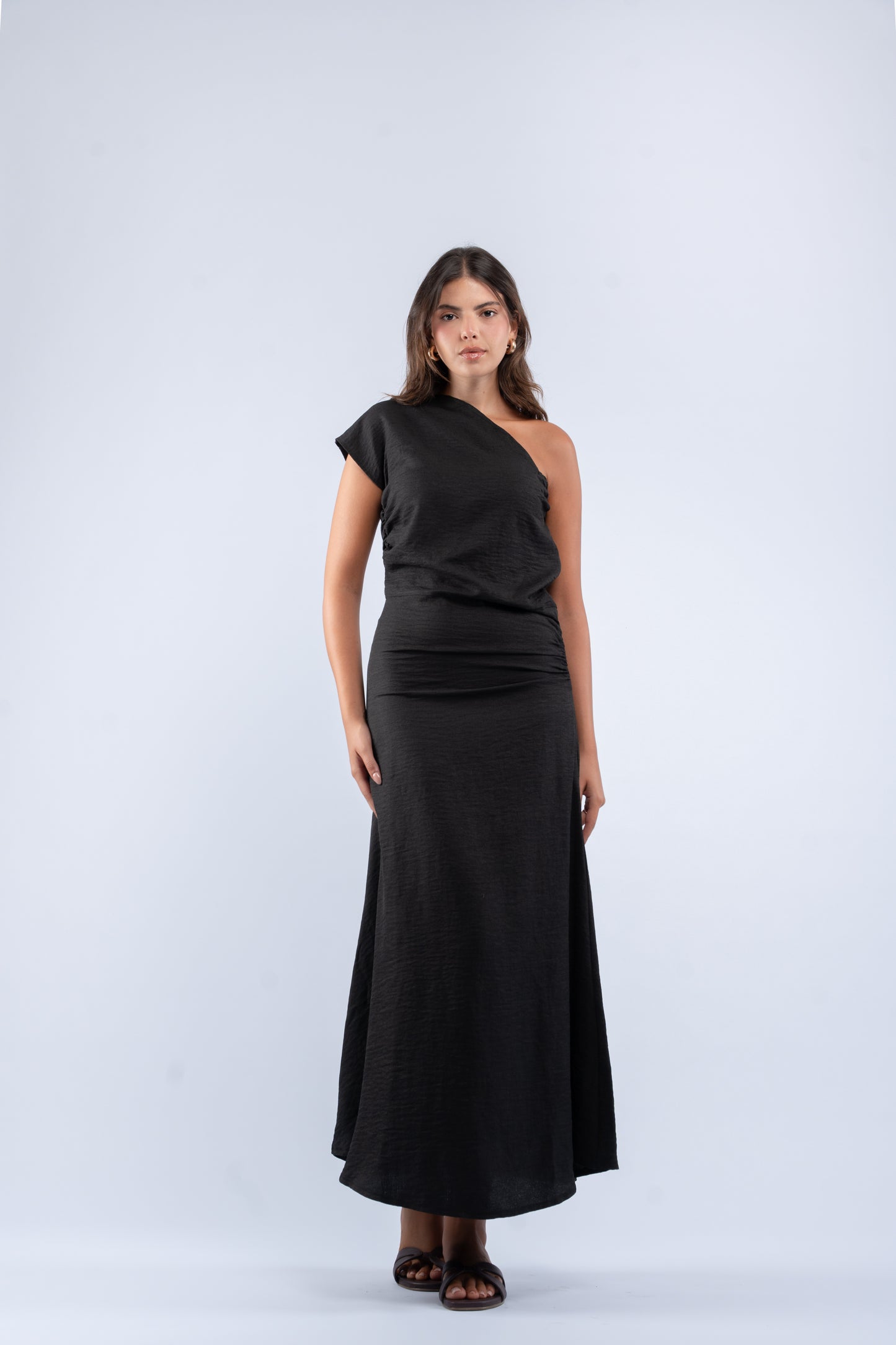 One- shoulder linen dress
