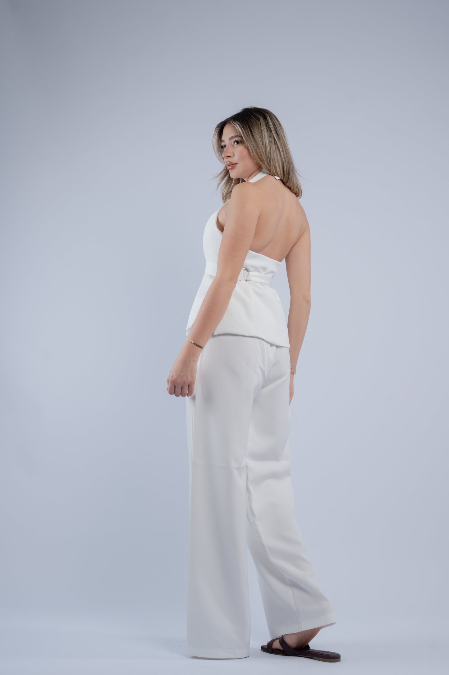 Contour buckle set