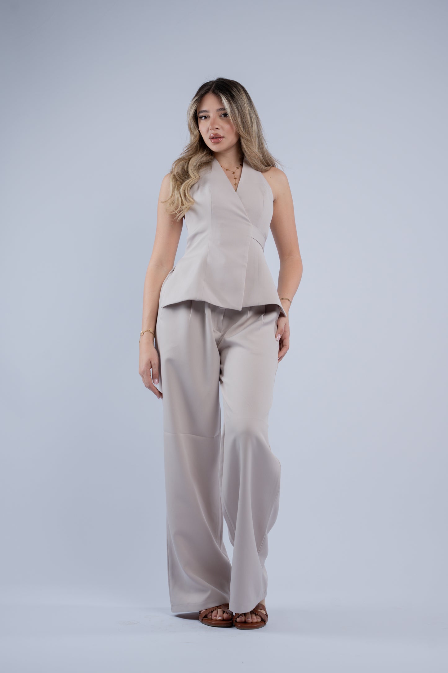 Contour buckle set