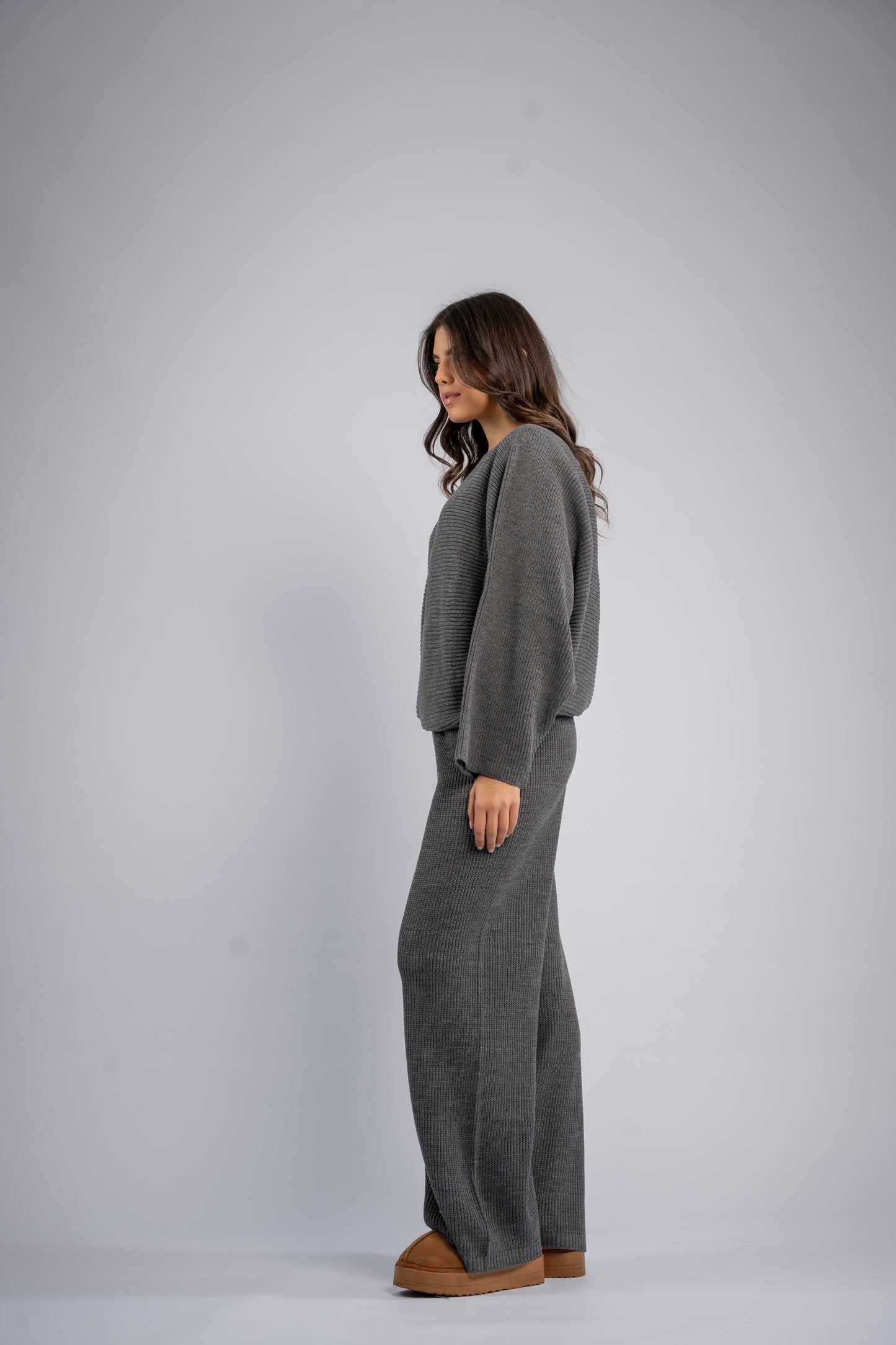 Asymmetrical shoulder knit set