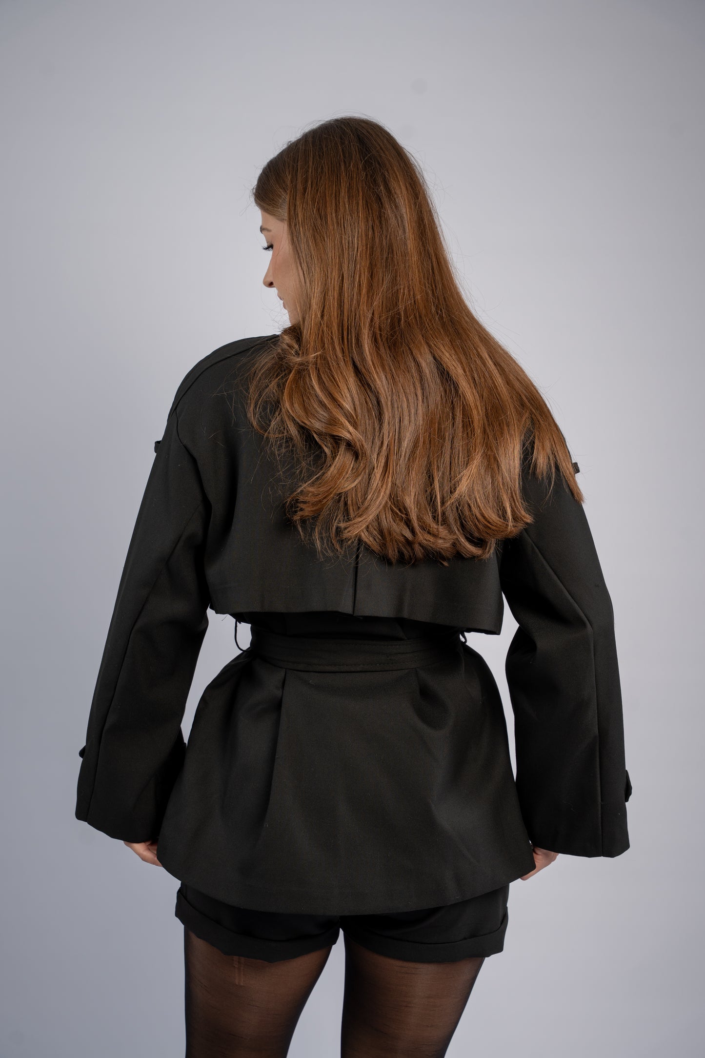Short trench coat