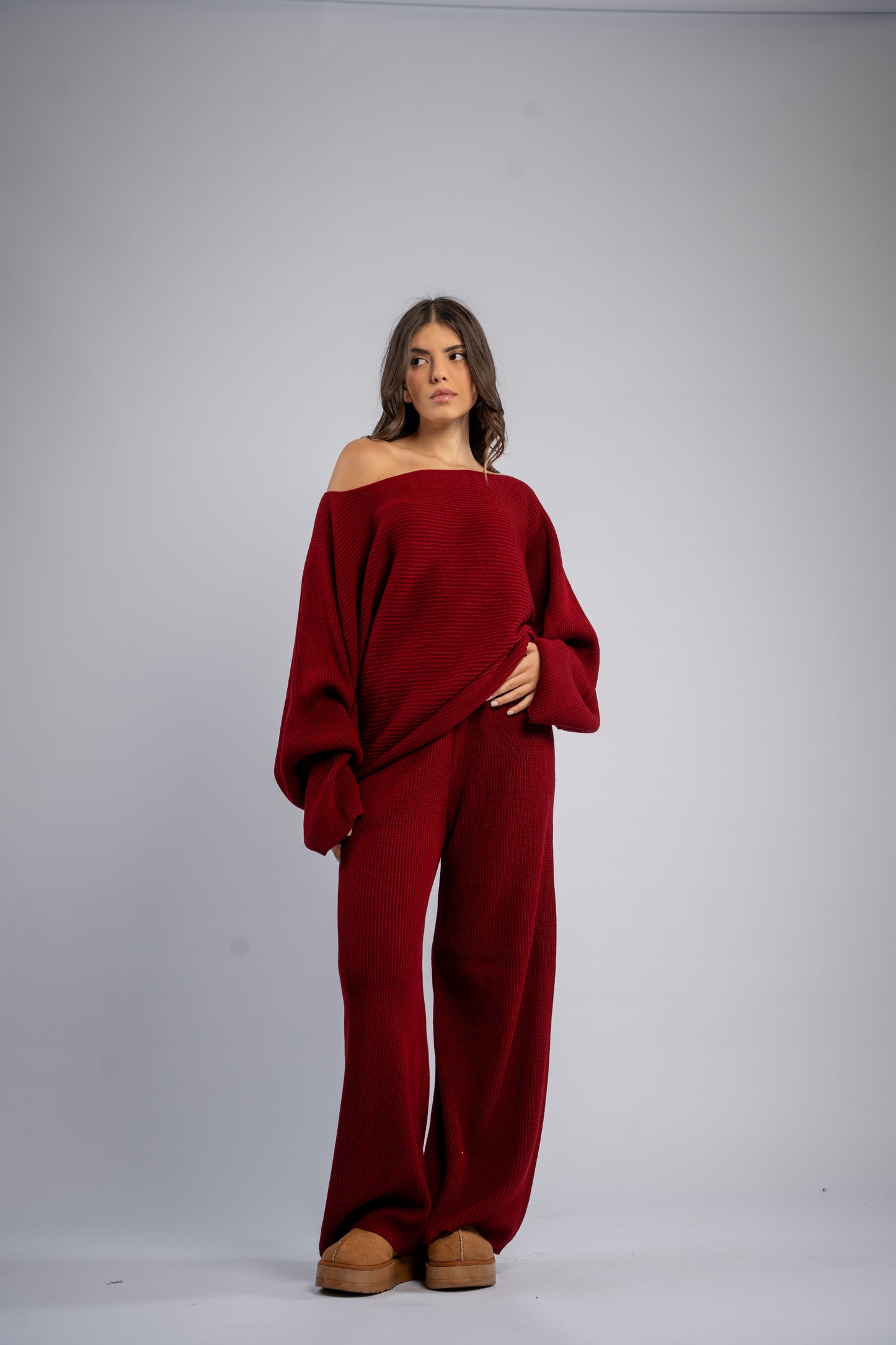 Asymmetrical shoulder knit set