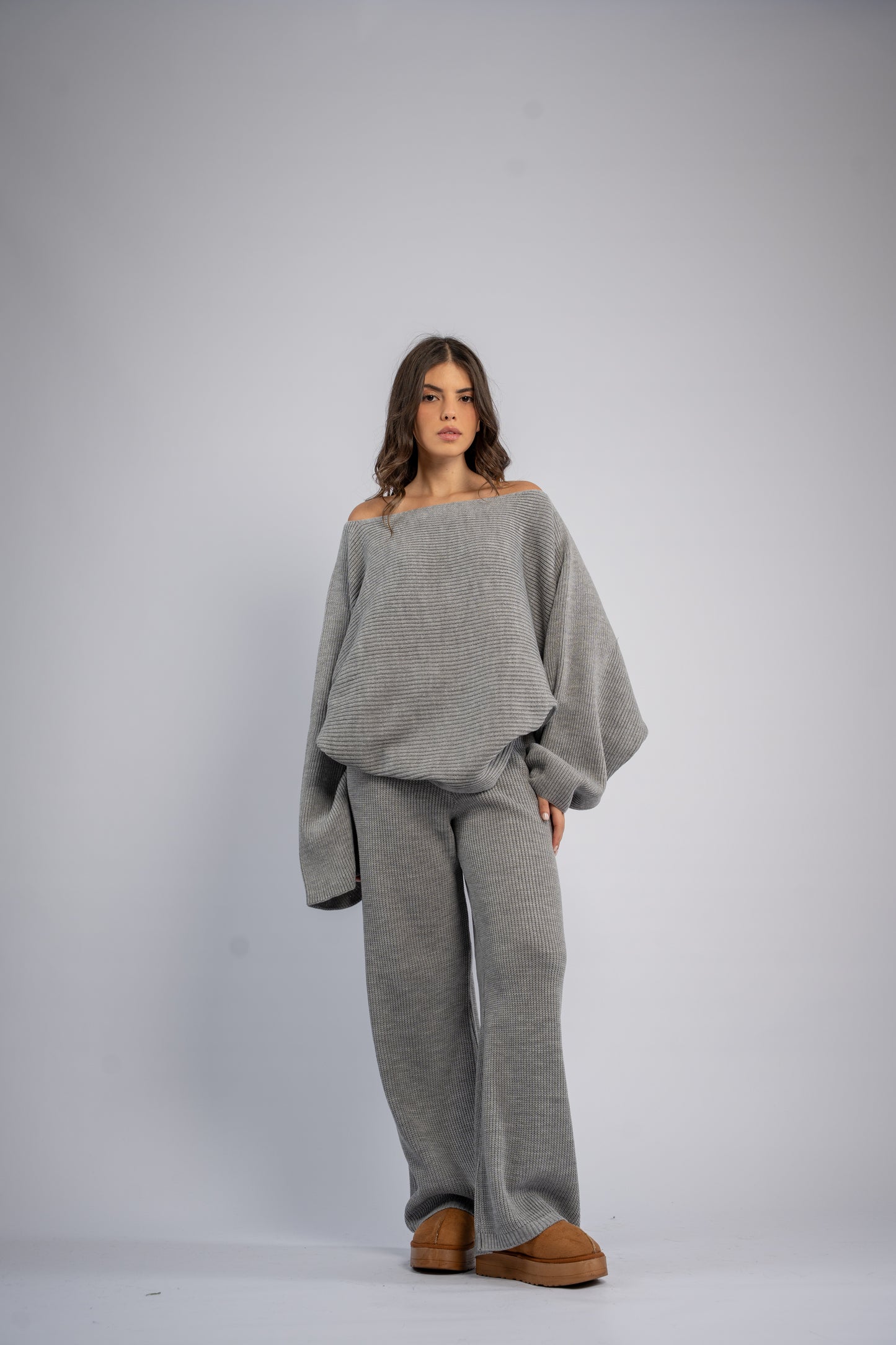 Asymmetrical shoulder knit set