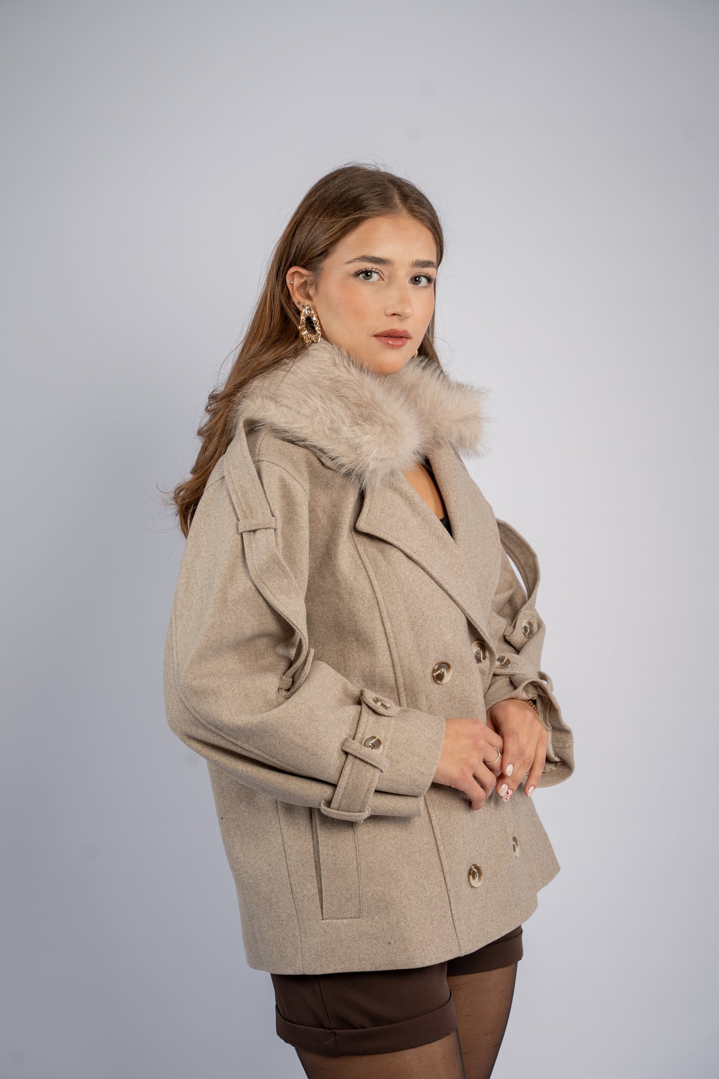Fur-pocket hooded jacket
