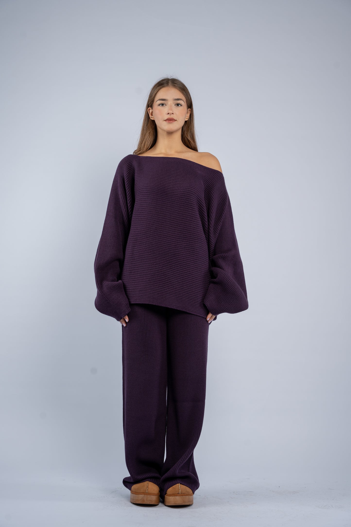 Asymmetrical shoulder knit set