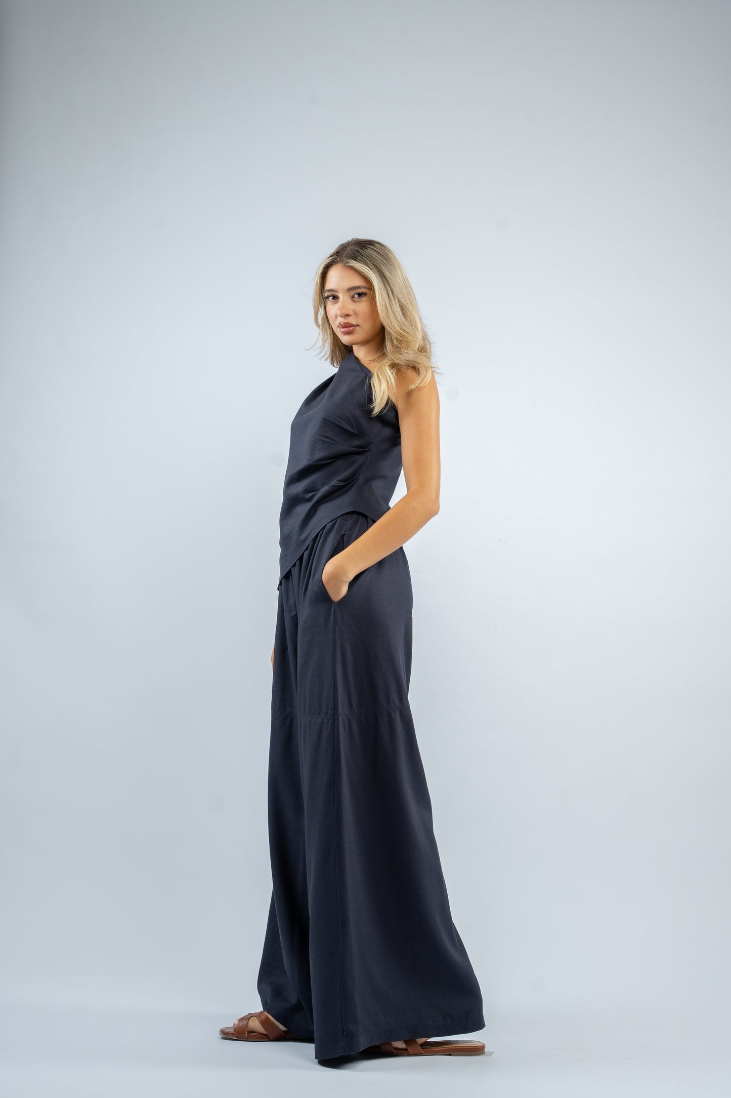 One shoulder linen set