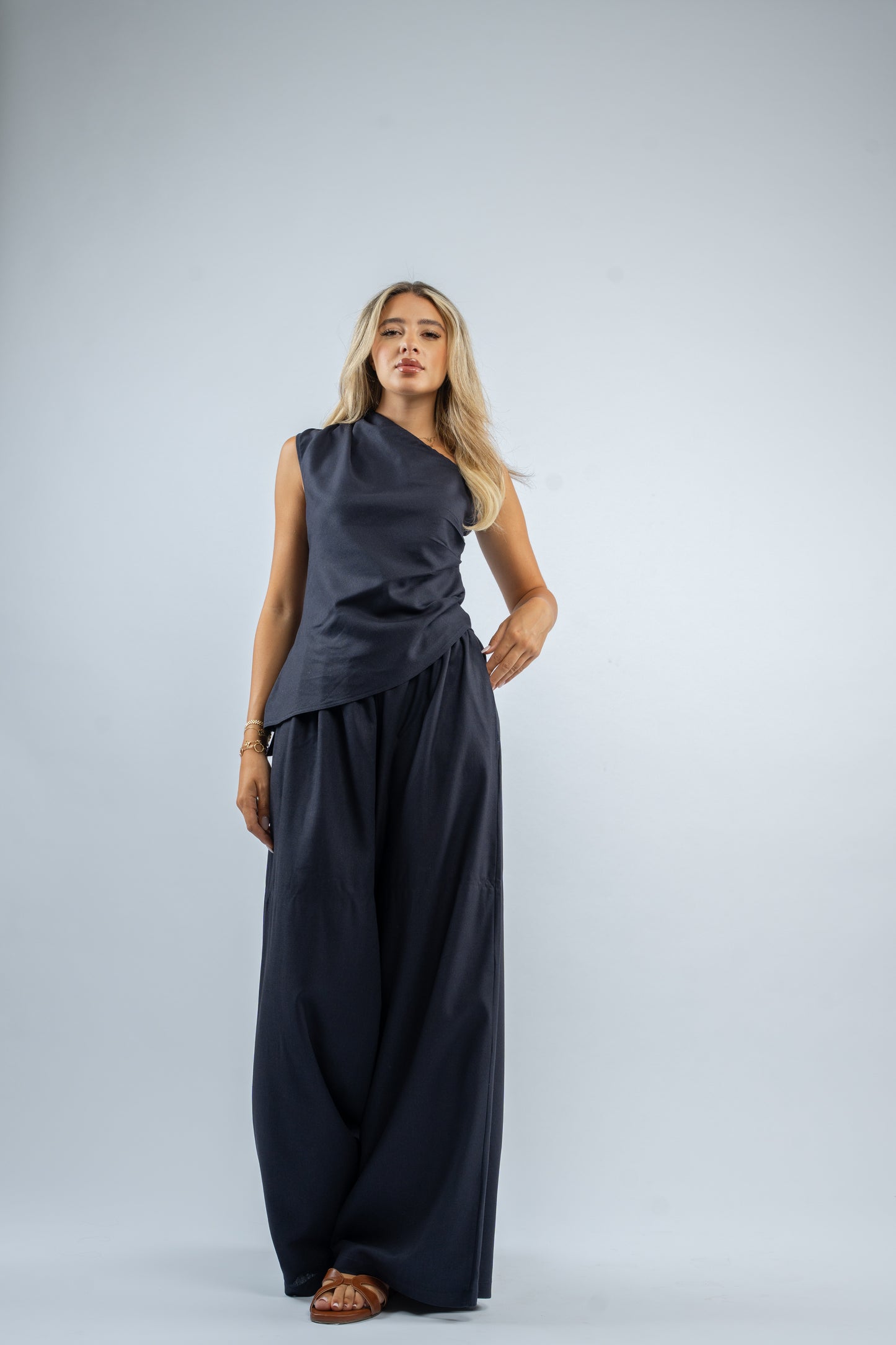 One shoulder linen set