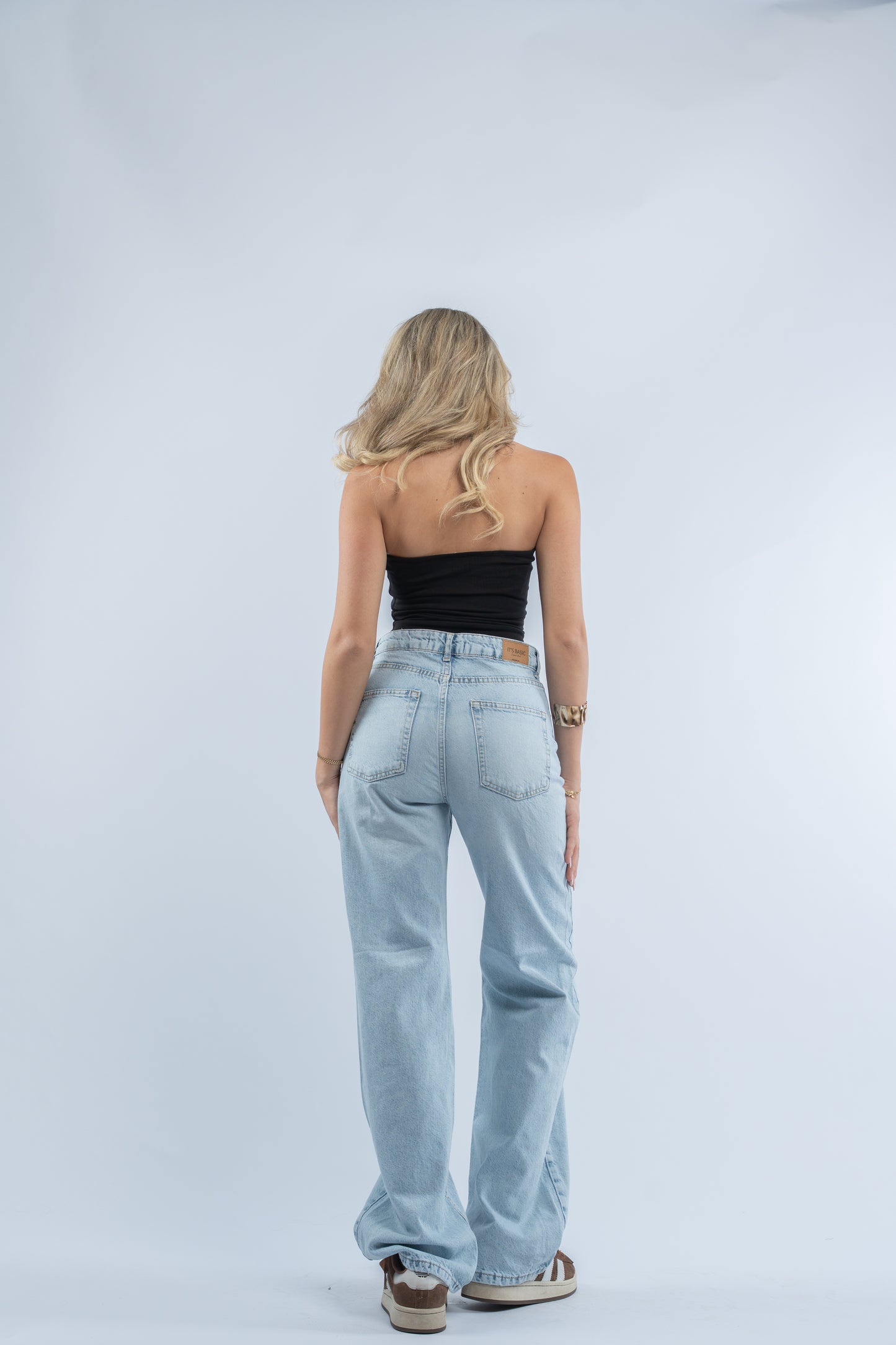 Classic straight jeans