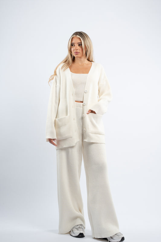 Three- piece wool set