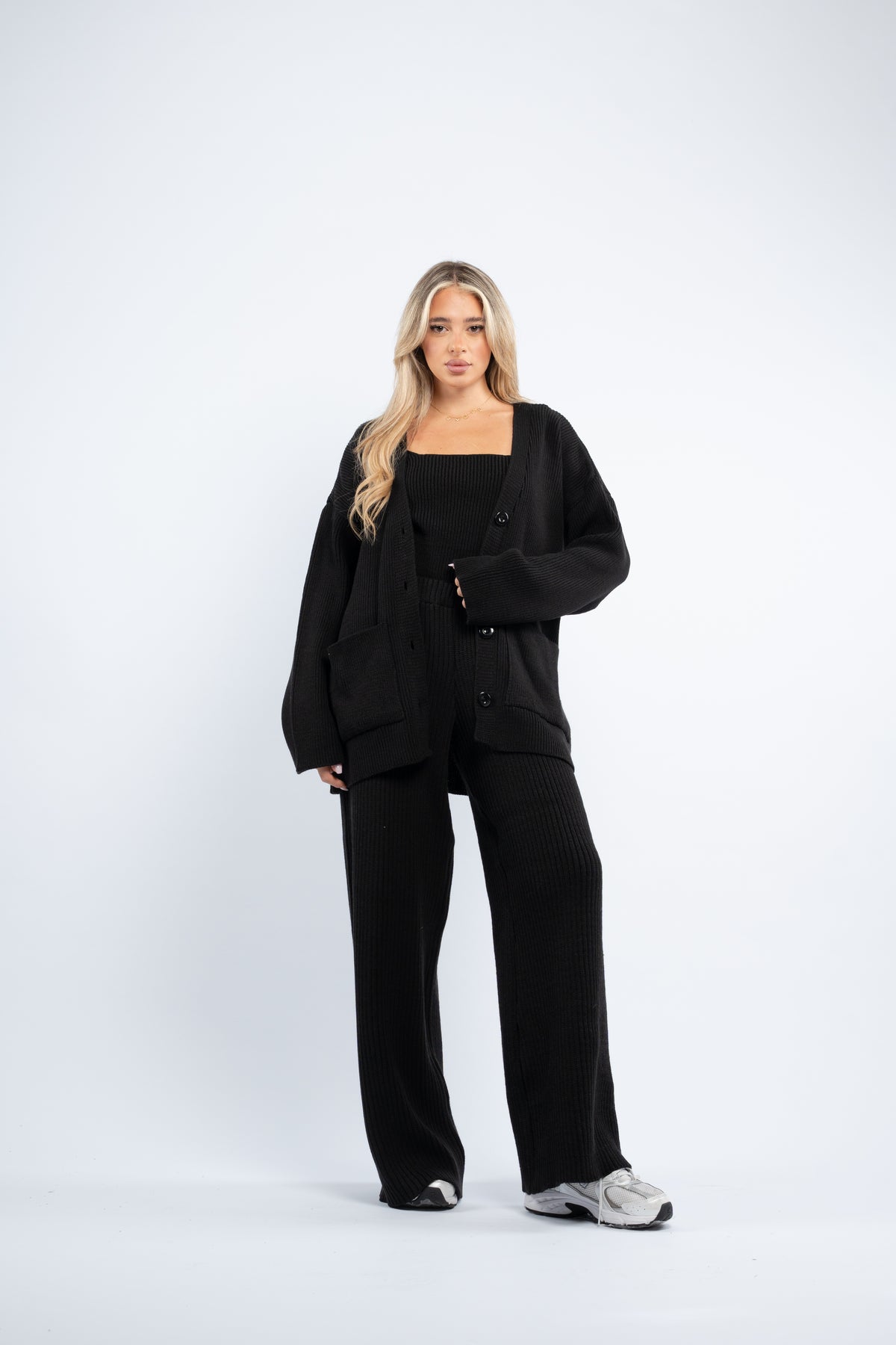 Three- piece wool set