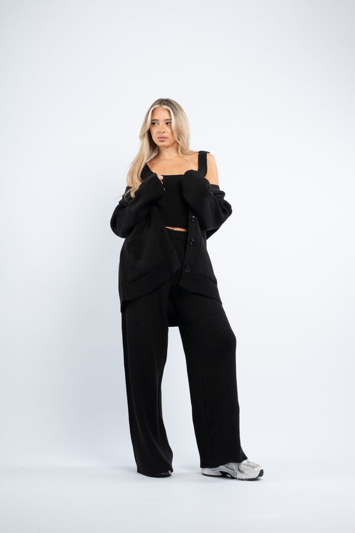 Three- piece wool set